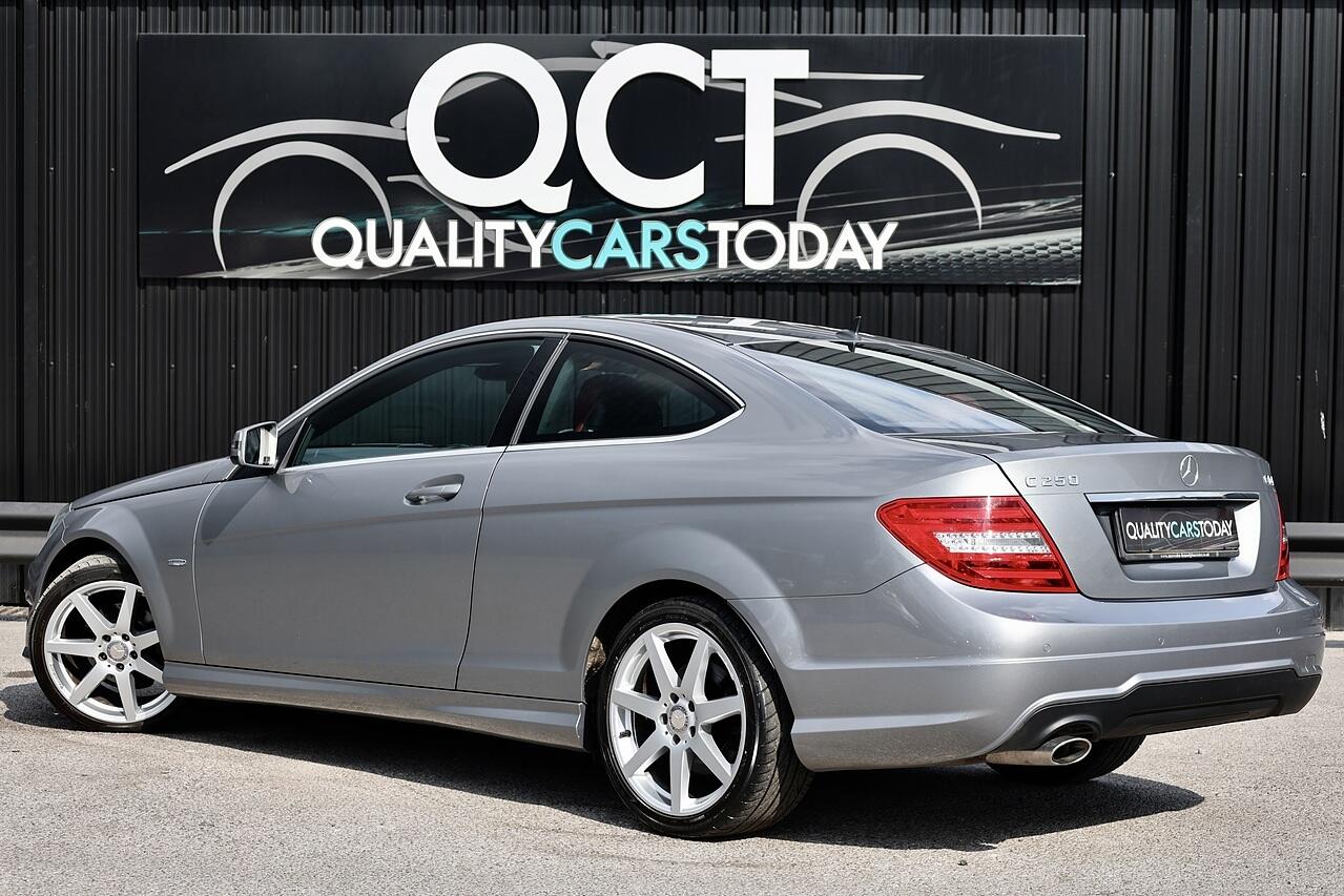 Mercedes-Benz C Class view 13