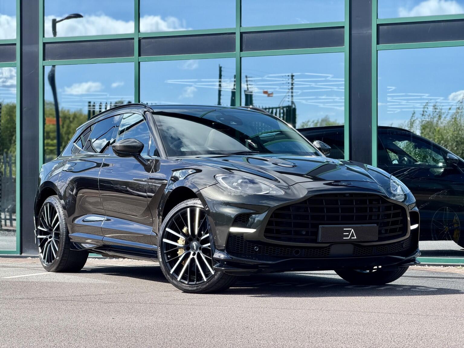 Aston Martin DBX view 72
