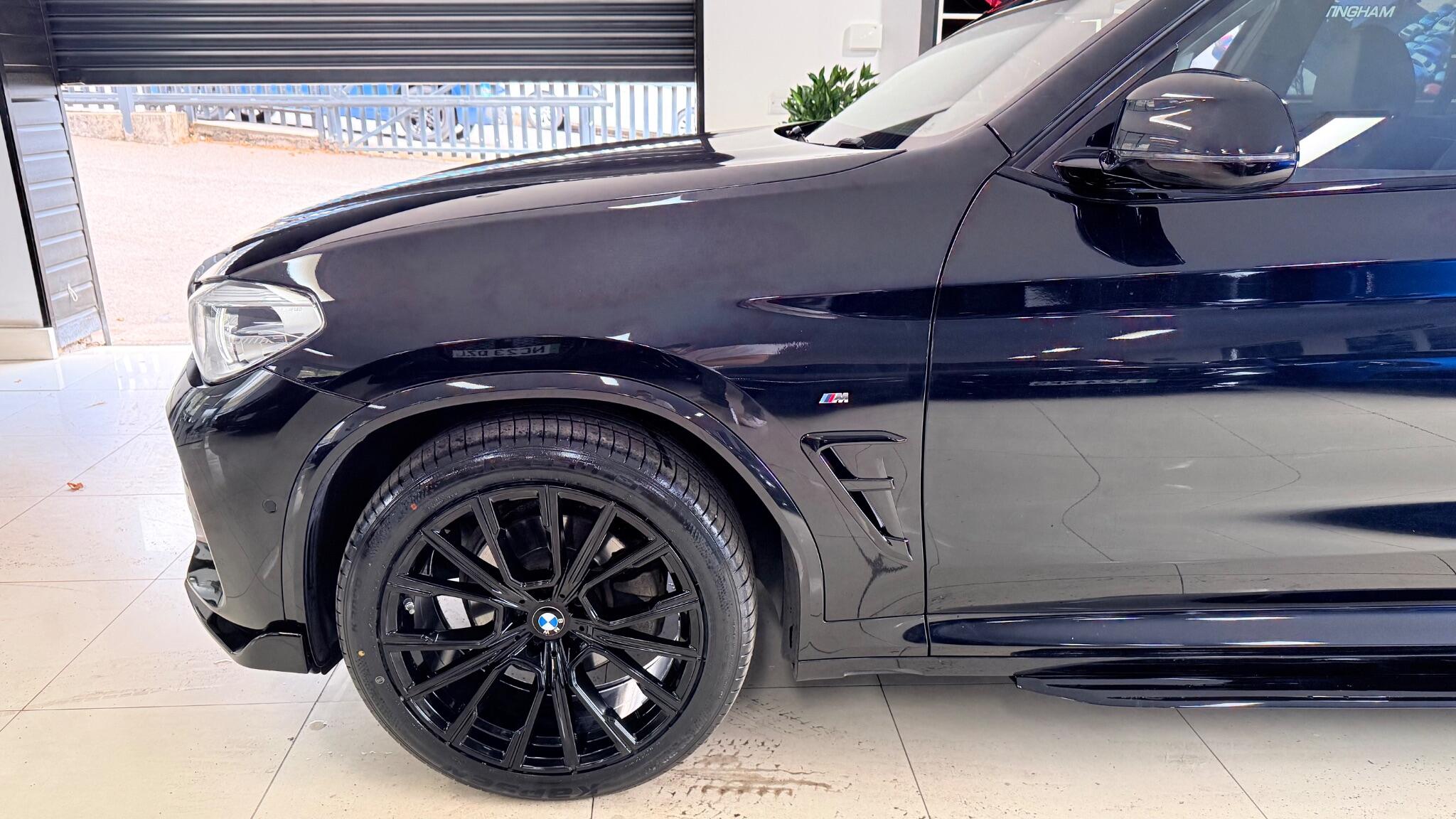 BMW X3 view 40
