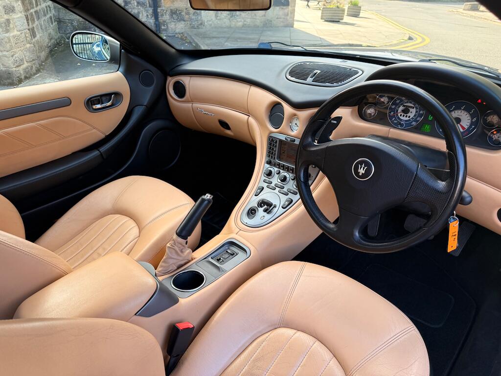 Maserati Coupe view 34