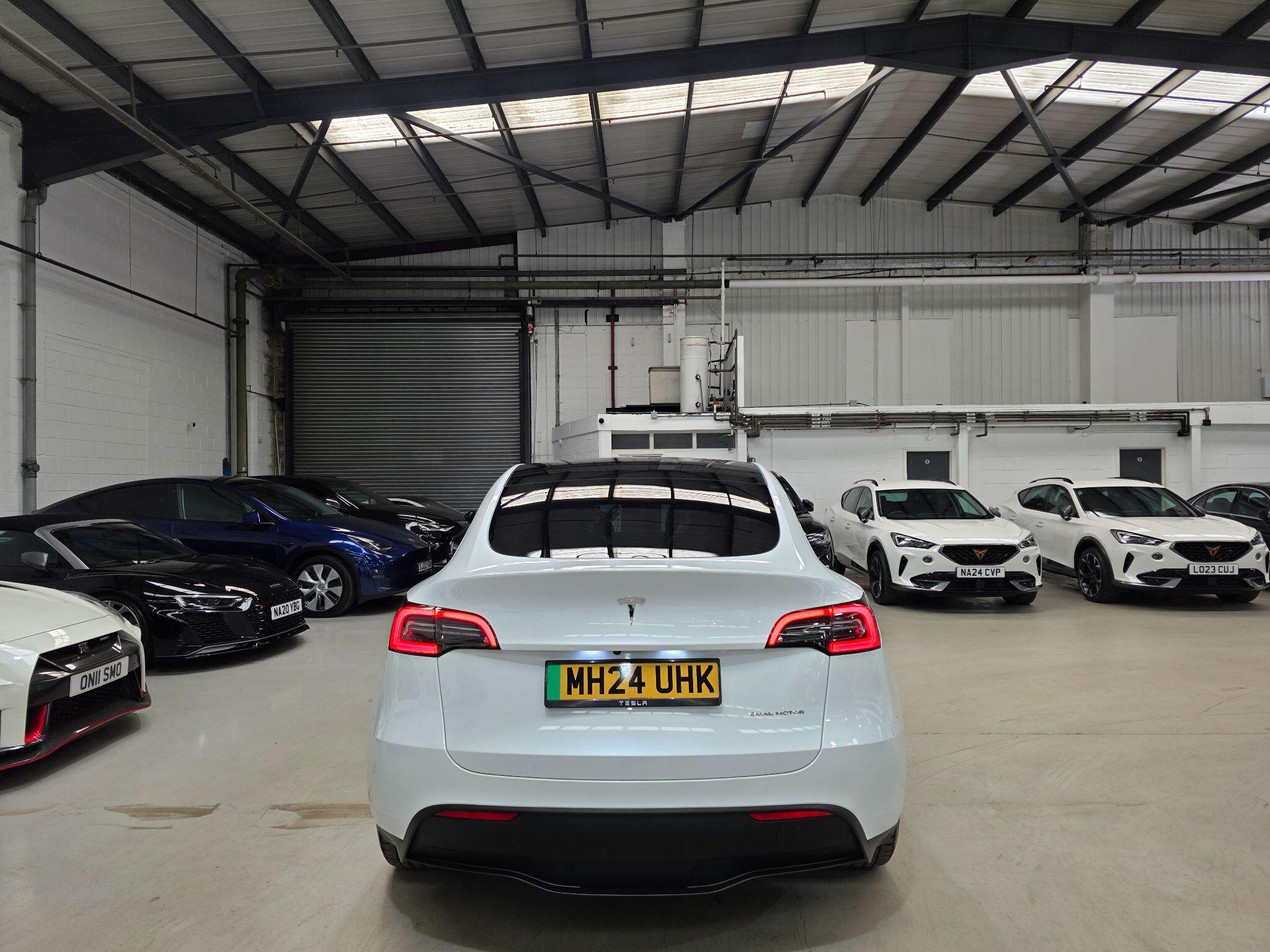 Tesla Model Y view 4