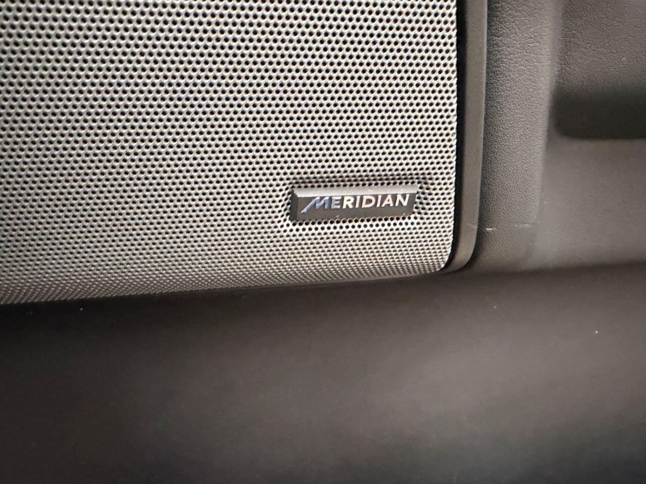 Land Rover Discovery 4 view 24