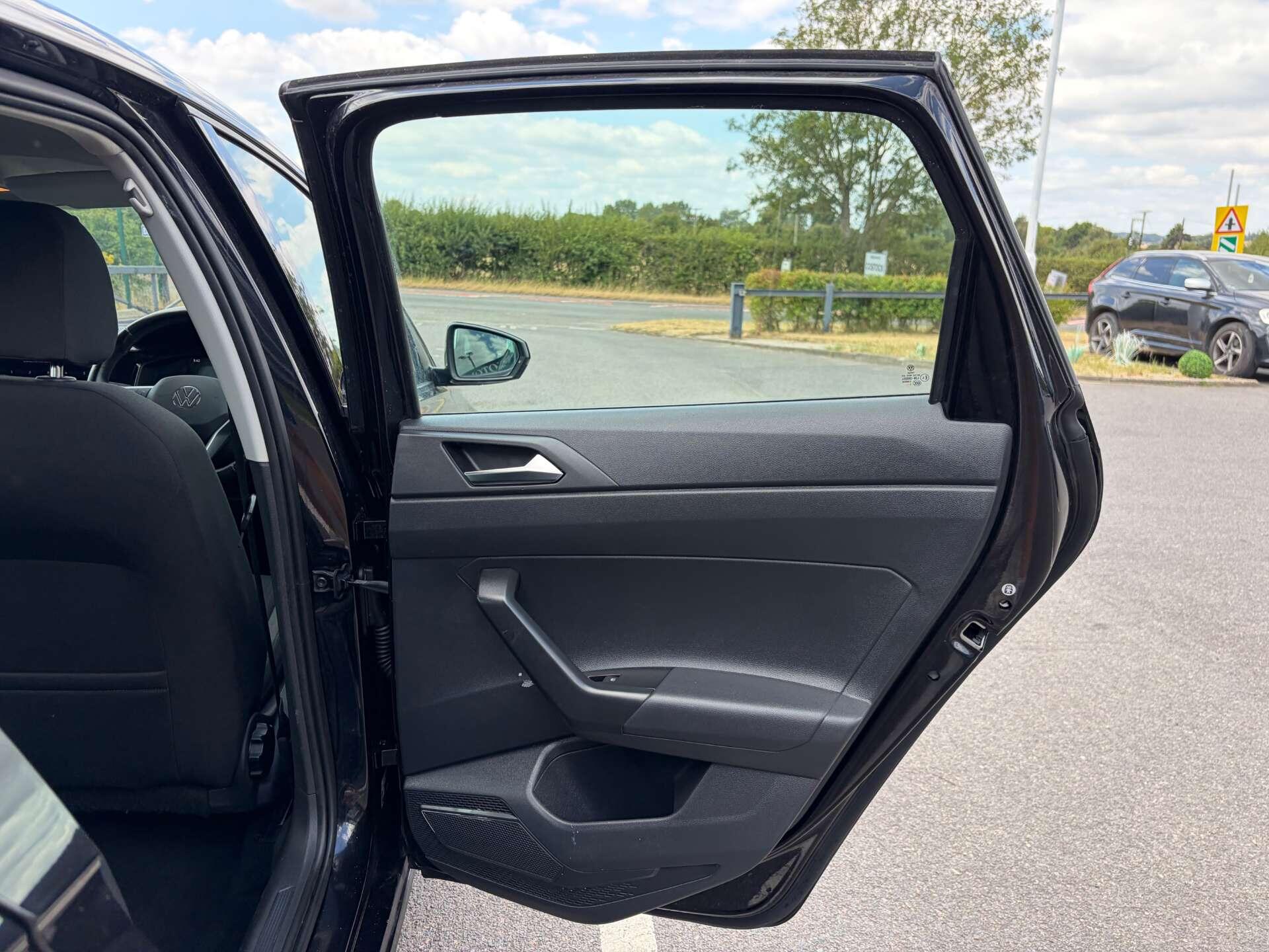 Volkswagen Polo view 26