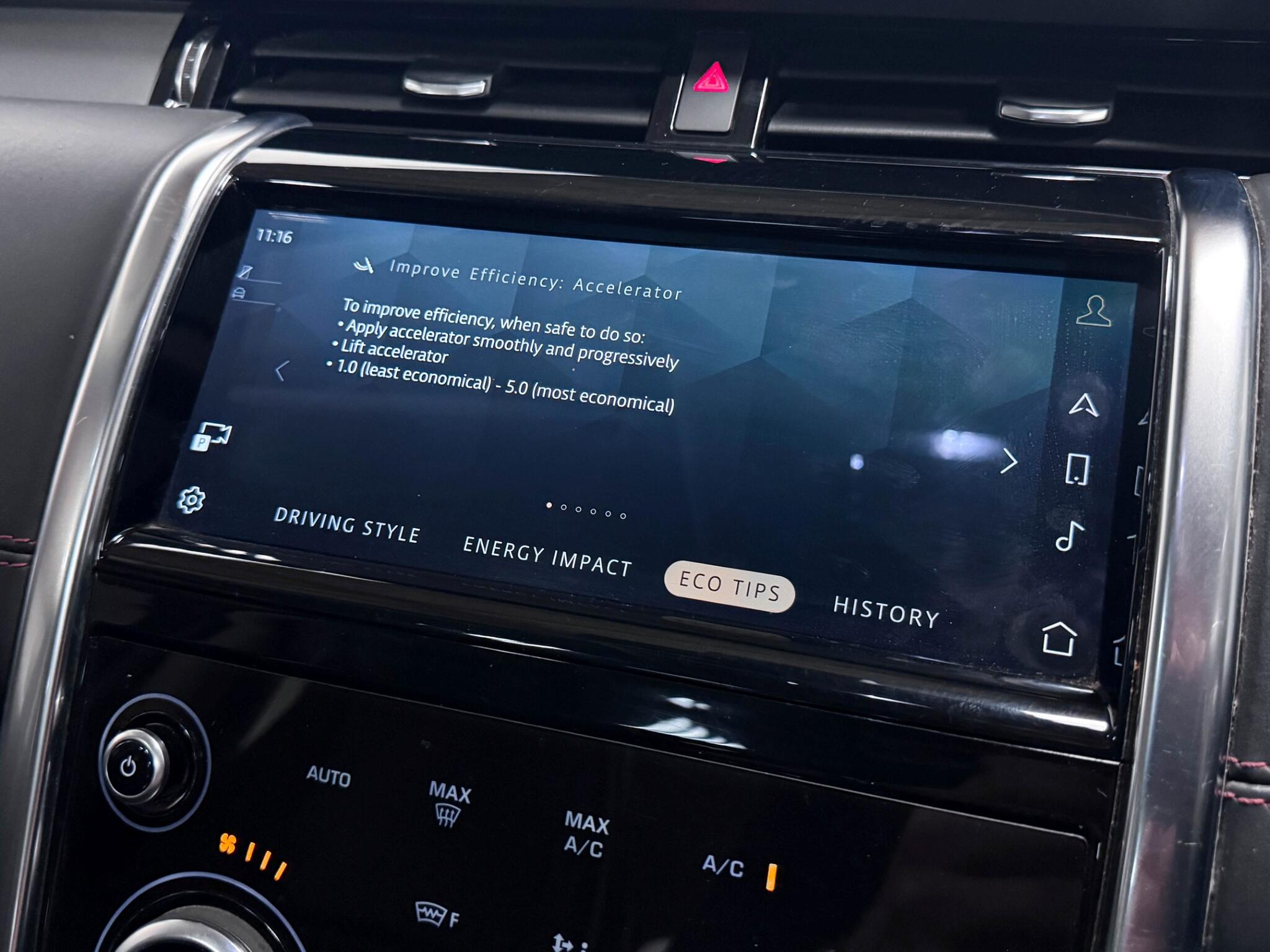 Land Rover Discovery Sport view 63