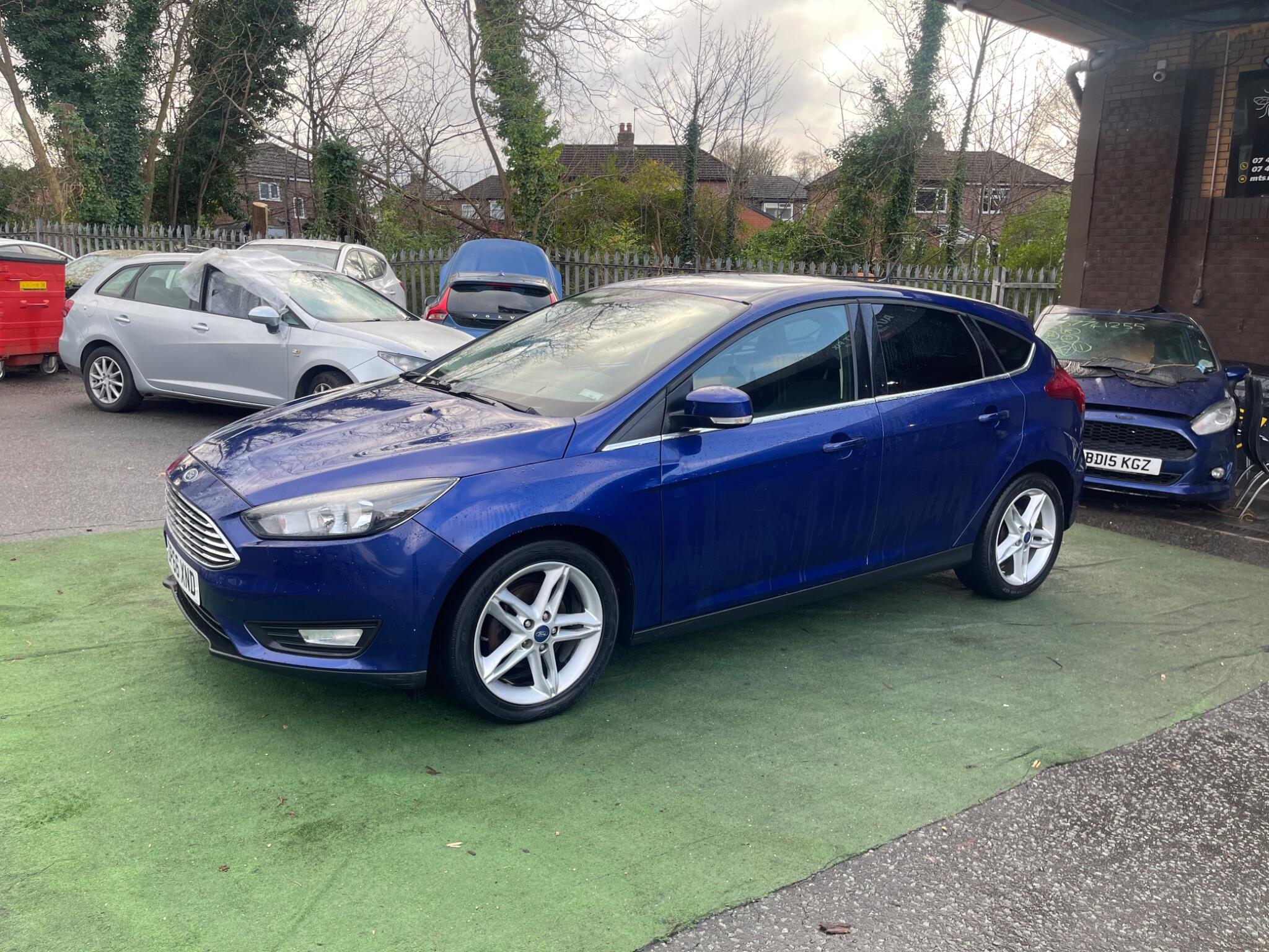 2016 Ford Focus 1.0T EcoBoost Zetec Euro 6 (s/s) 5dr • 83,680 miles image 3
