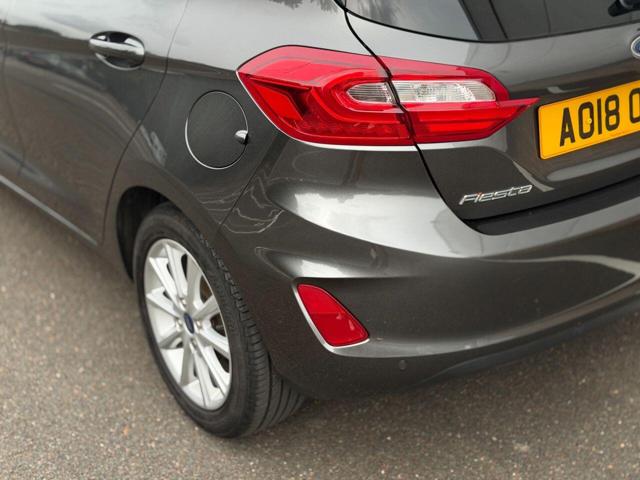 Ford Fiesta view 24
