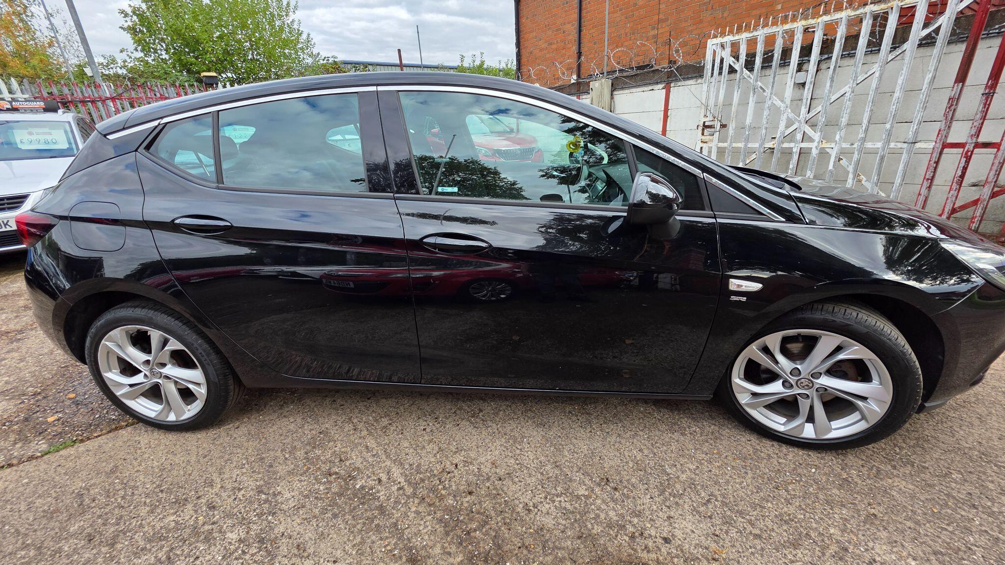 Vauxhall Astra view 8
