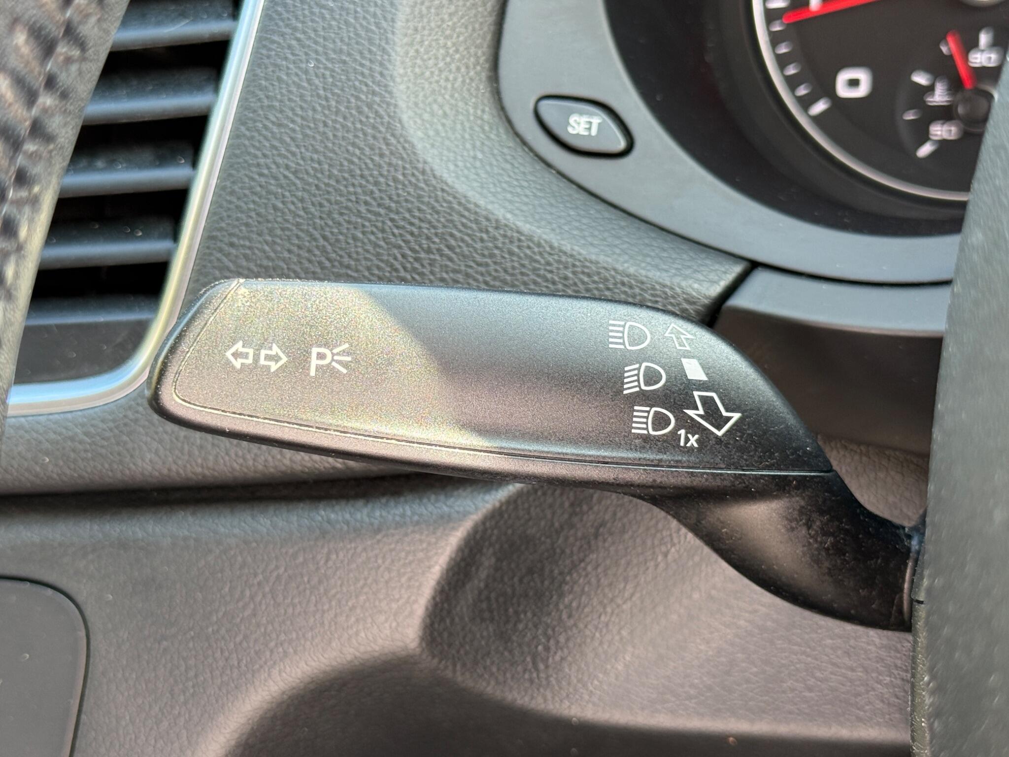 Audi Q3 - Image 72