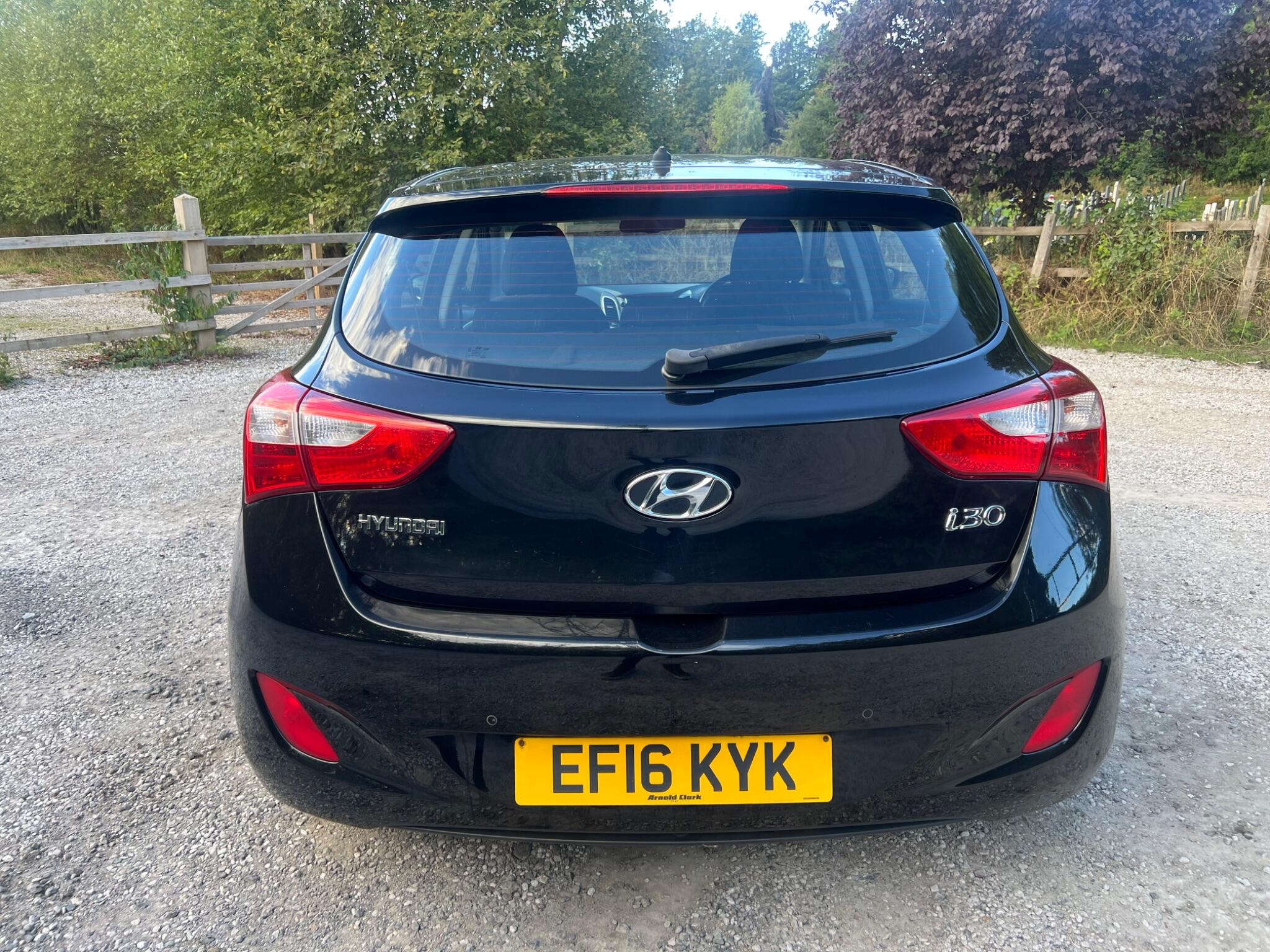 Hyundai i30 view 5