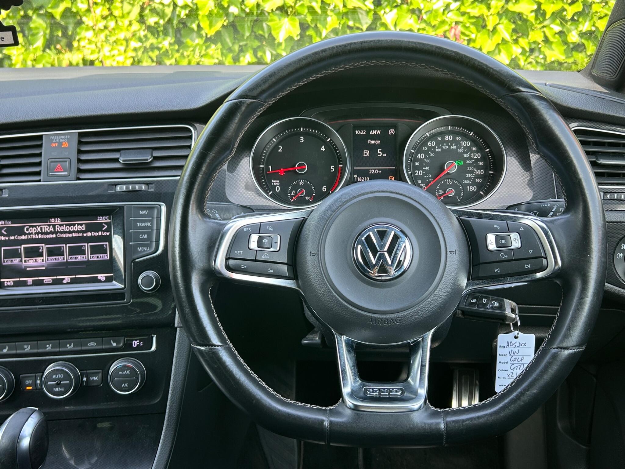 Volkswagen Golf view 48