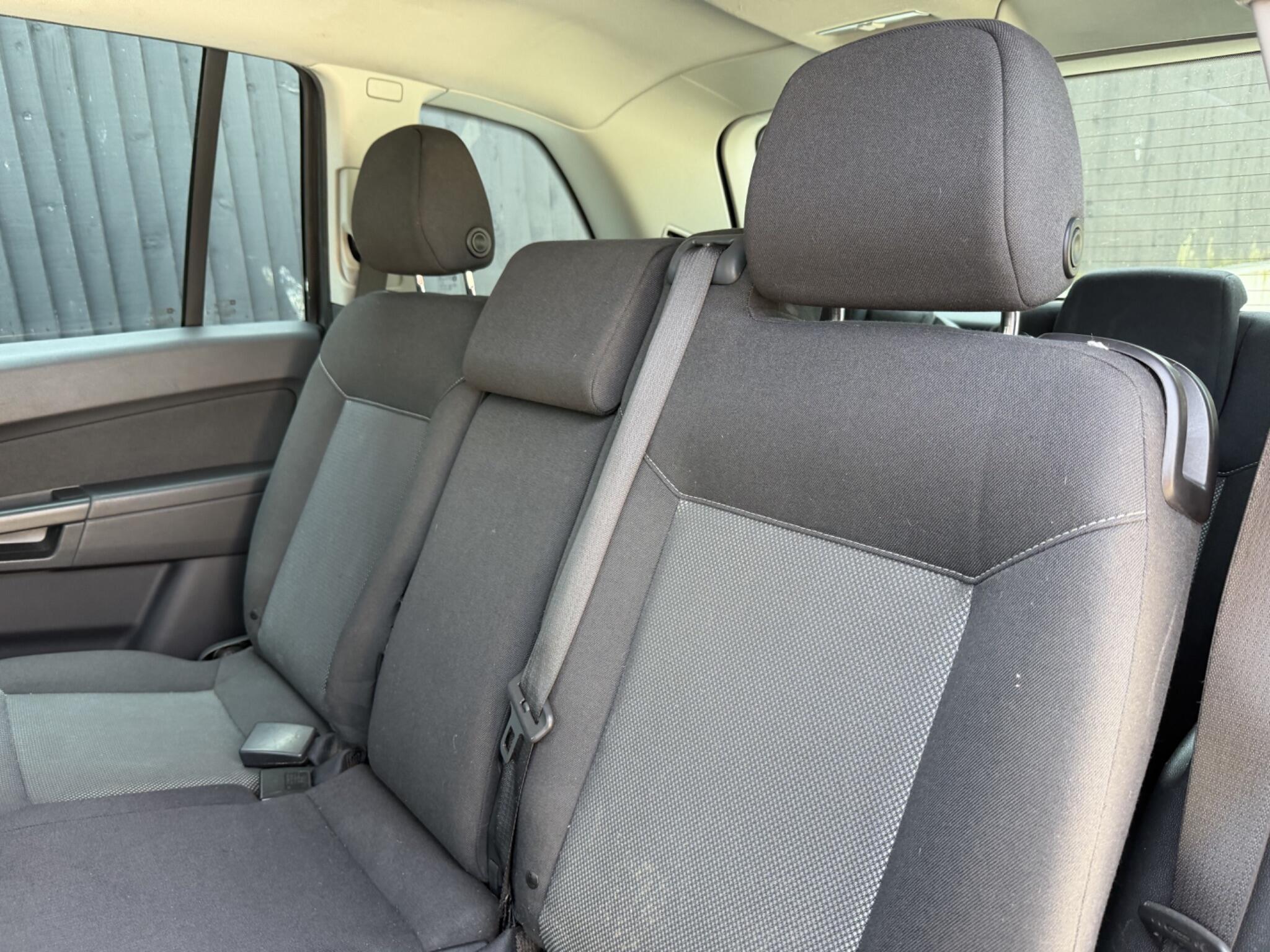 Vauxhall Zafira view 13