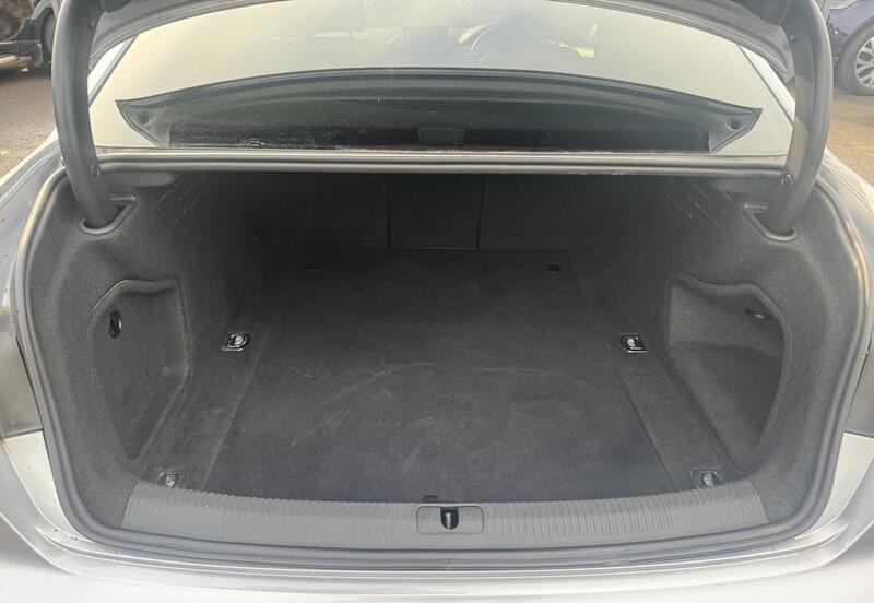 Audi A4 view 62