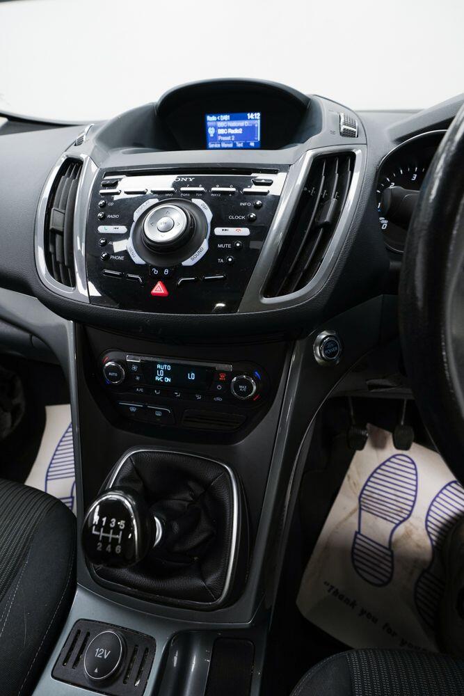 Ford C-Max view 17