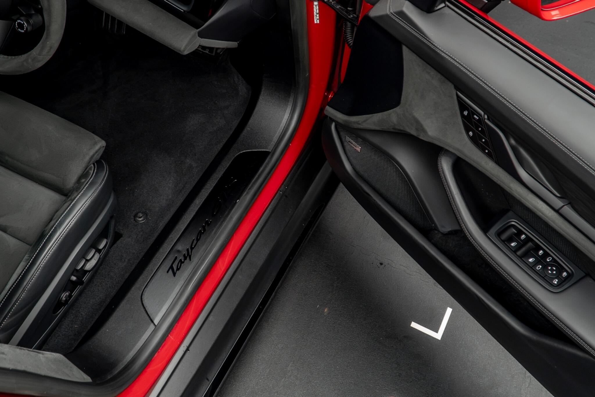 Porsche Taycan view 29