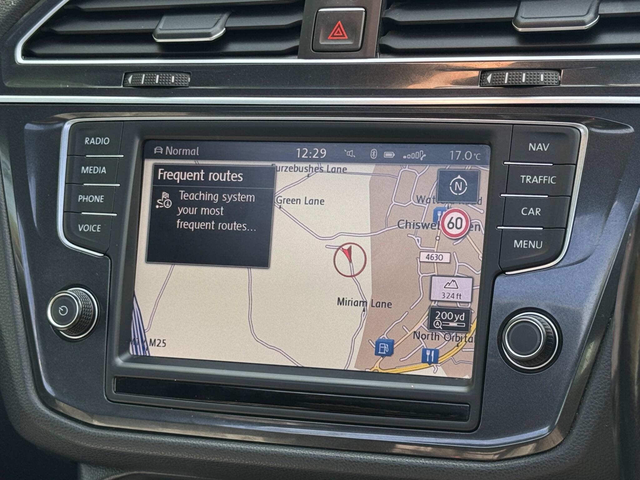 Volkswagen Tiguan view 46