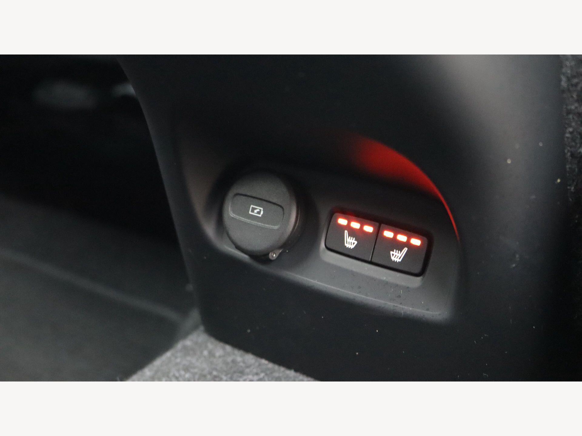 Volvo XC40 view 33