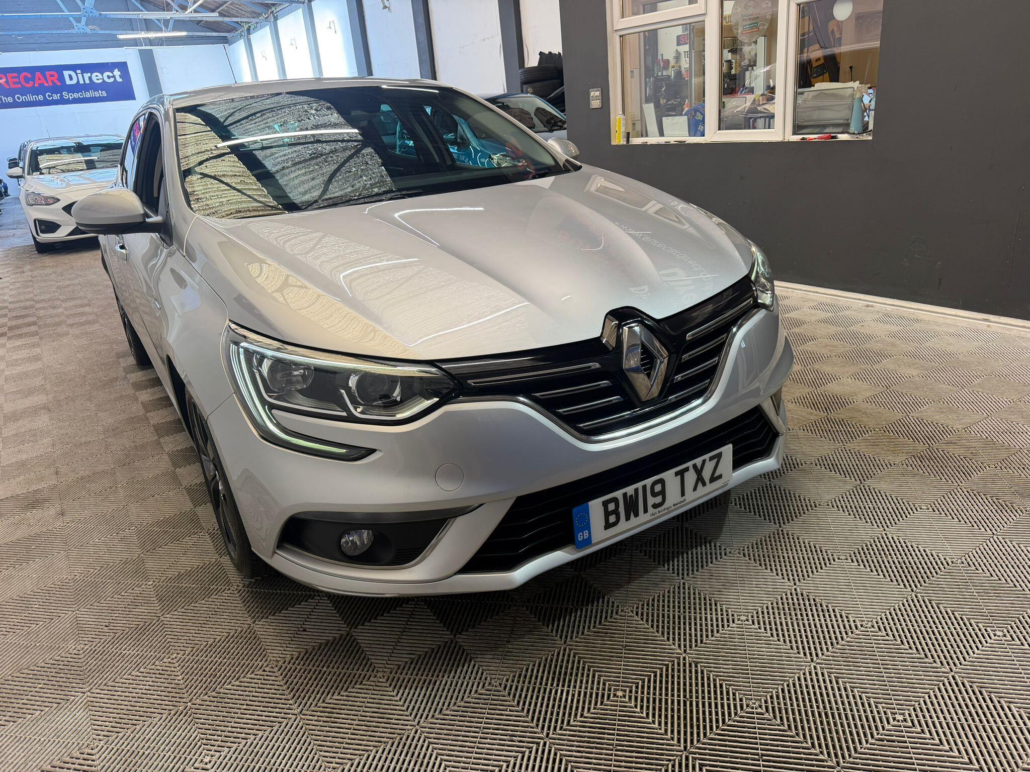 Renault Megane view 5