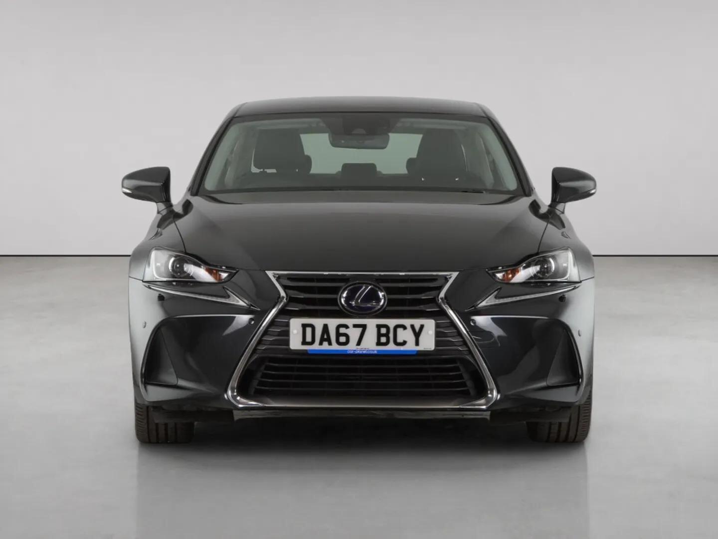 Lexus Is view 5