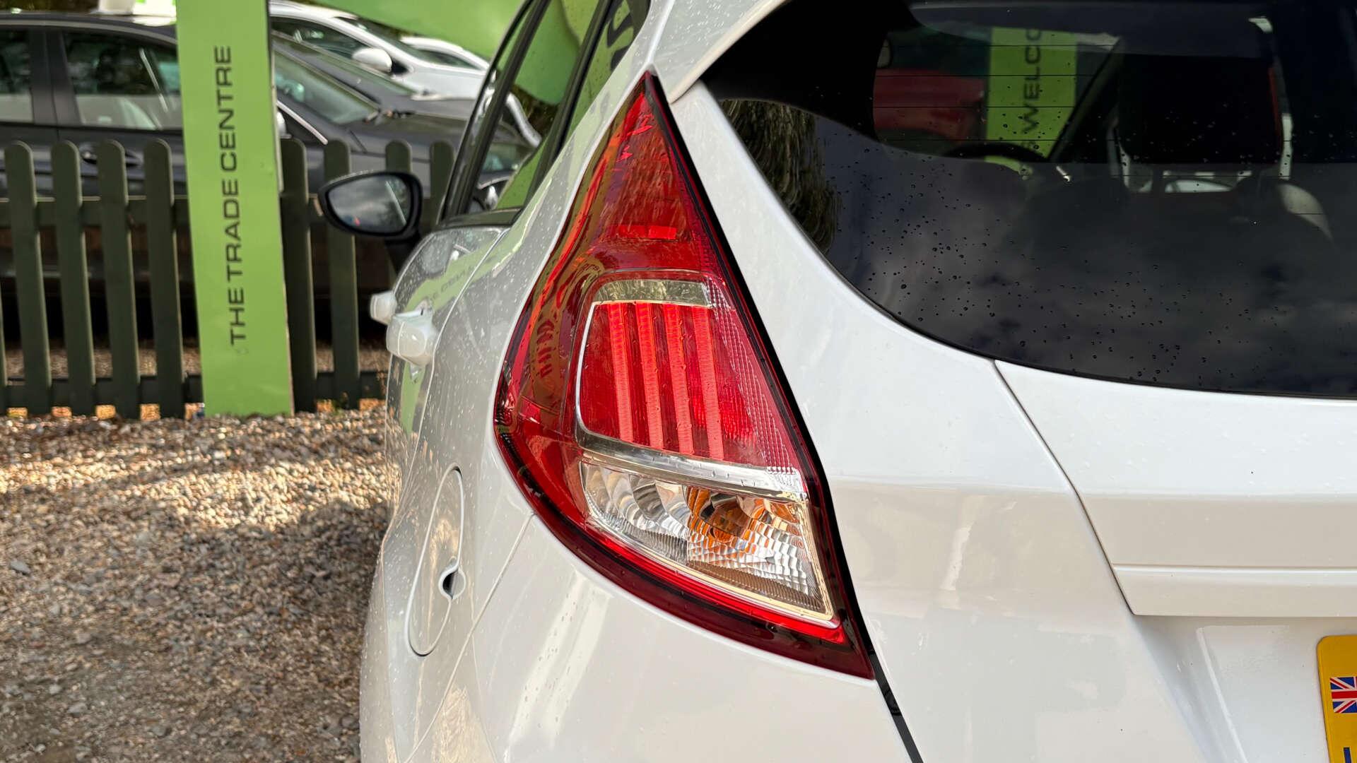 Ford Fiesta view 40