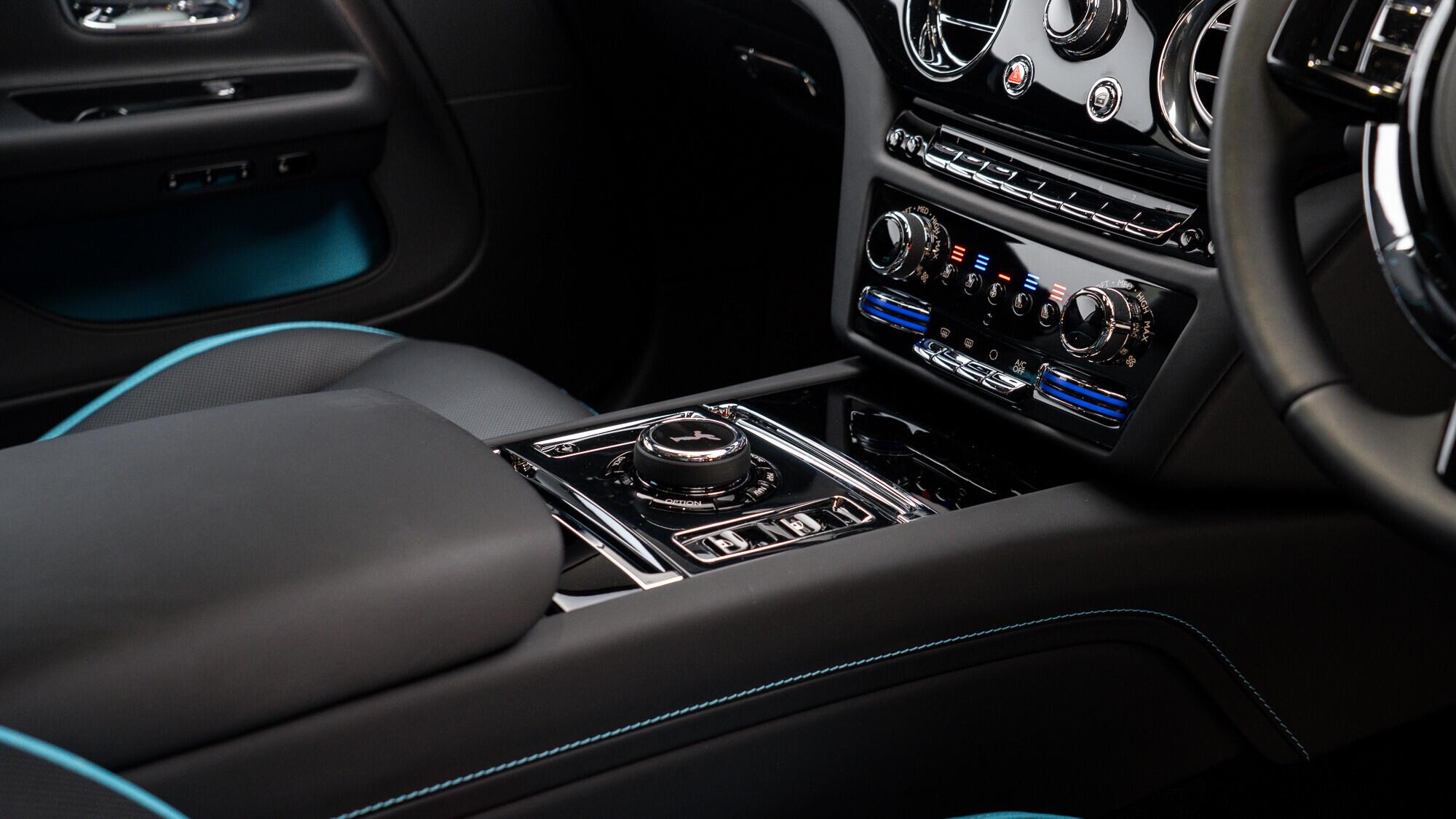 Rolls-Royce Spectre view 26