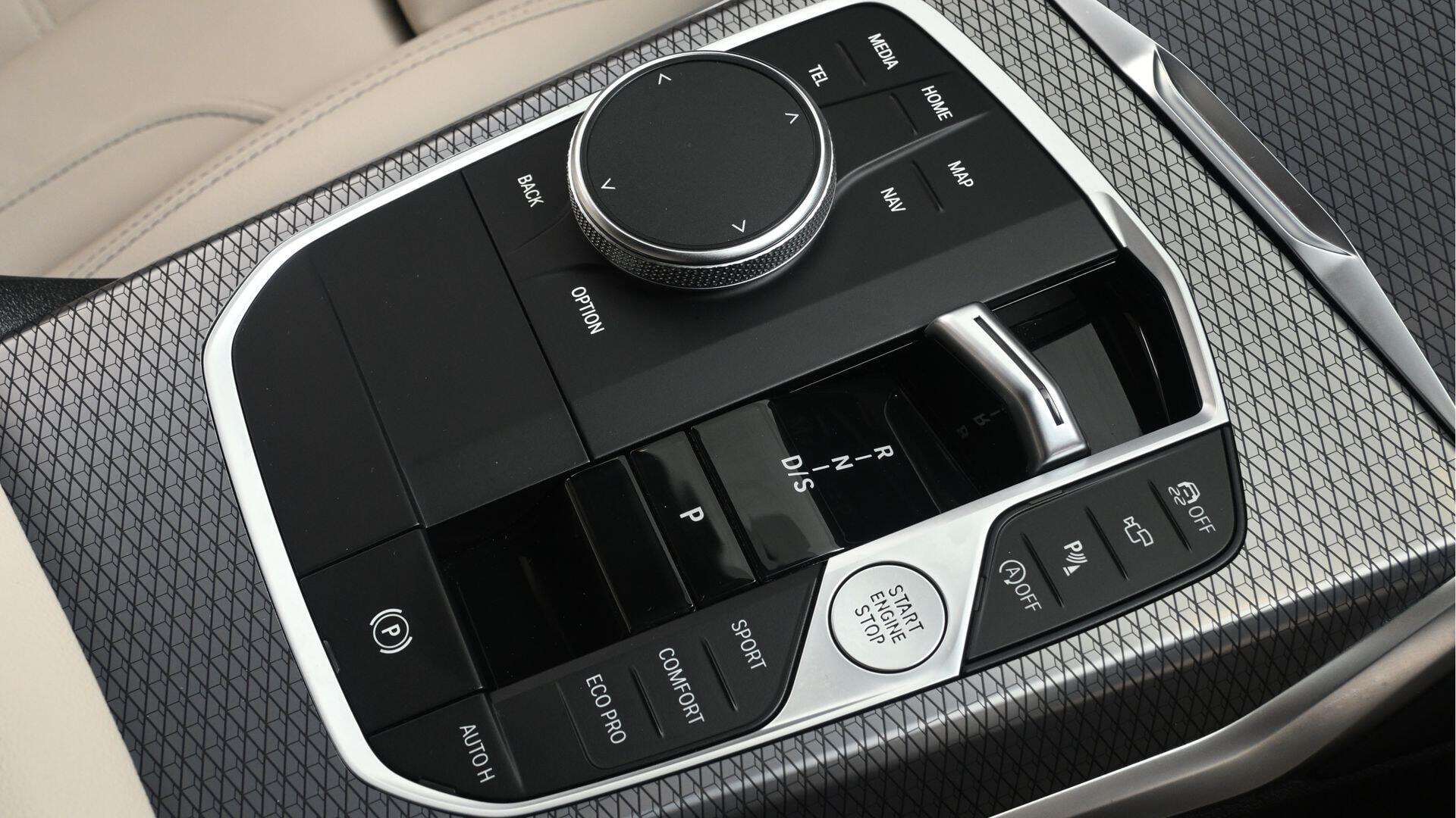BMW 3 Series view 10