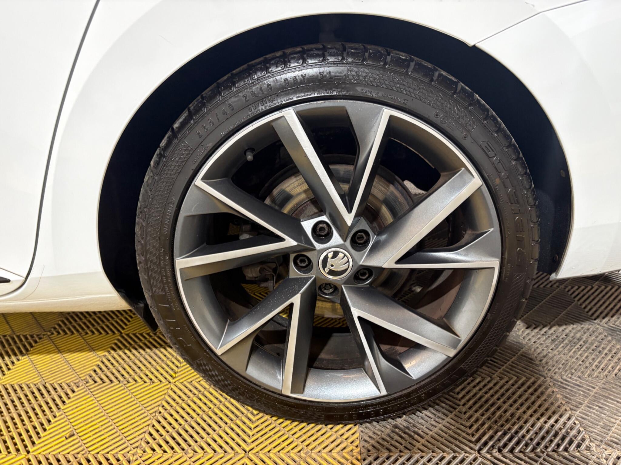 Skoda Superb view 44