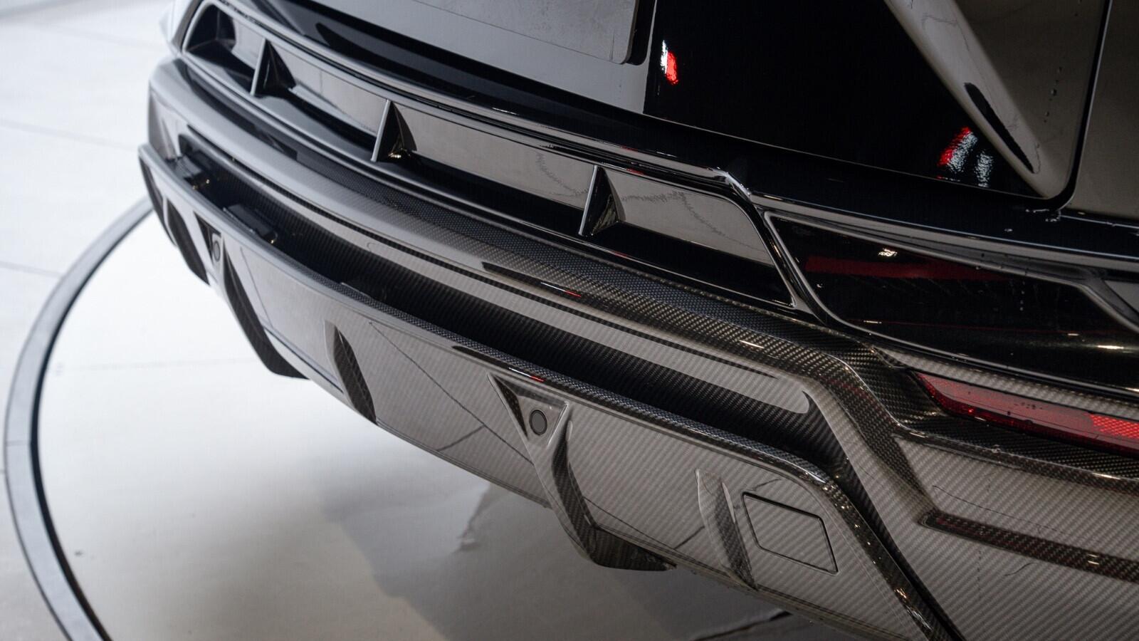 Lamborghini Urus view 56