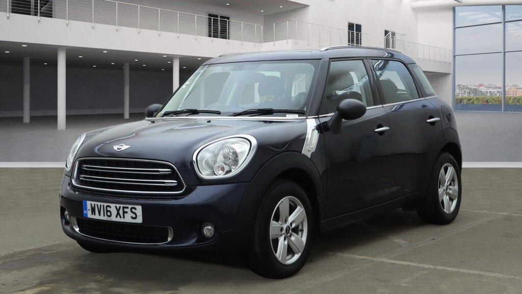 2016 MINI Countryman image 2