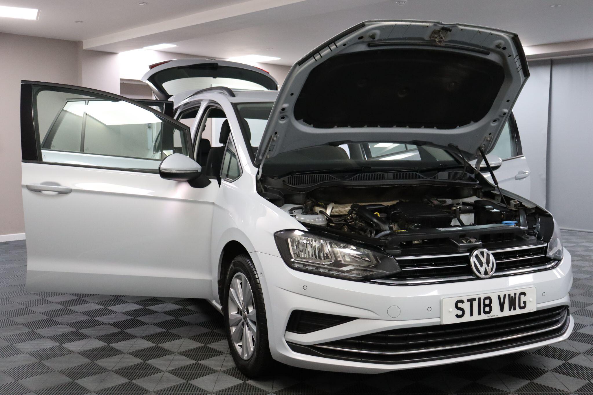 Volkswagen Golf SV view 15