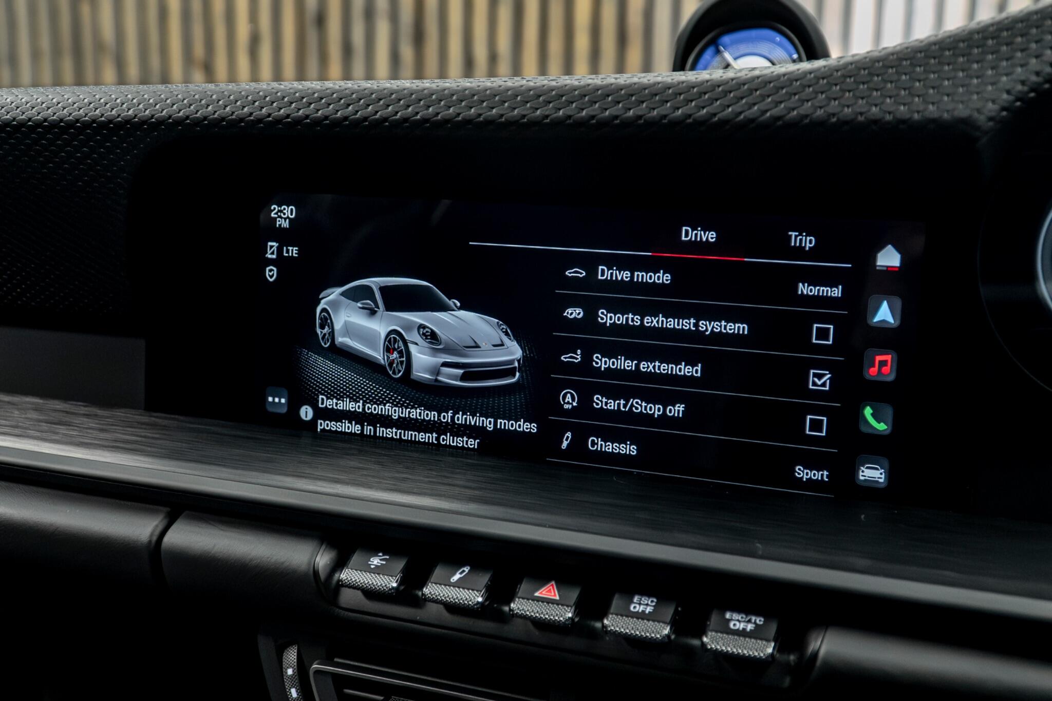 Porsche 911 view 38