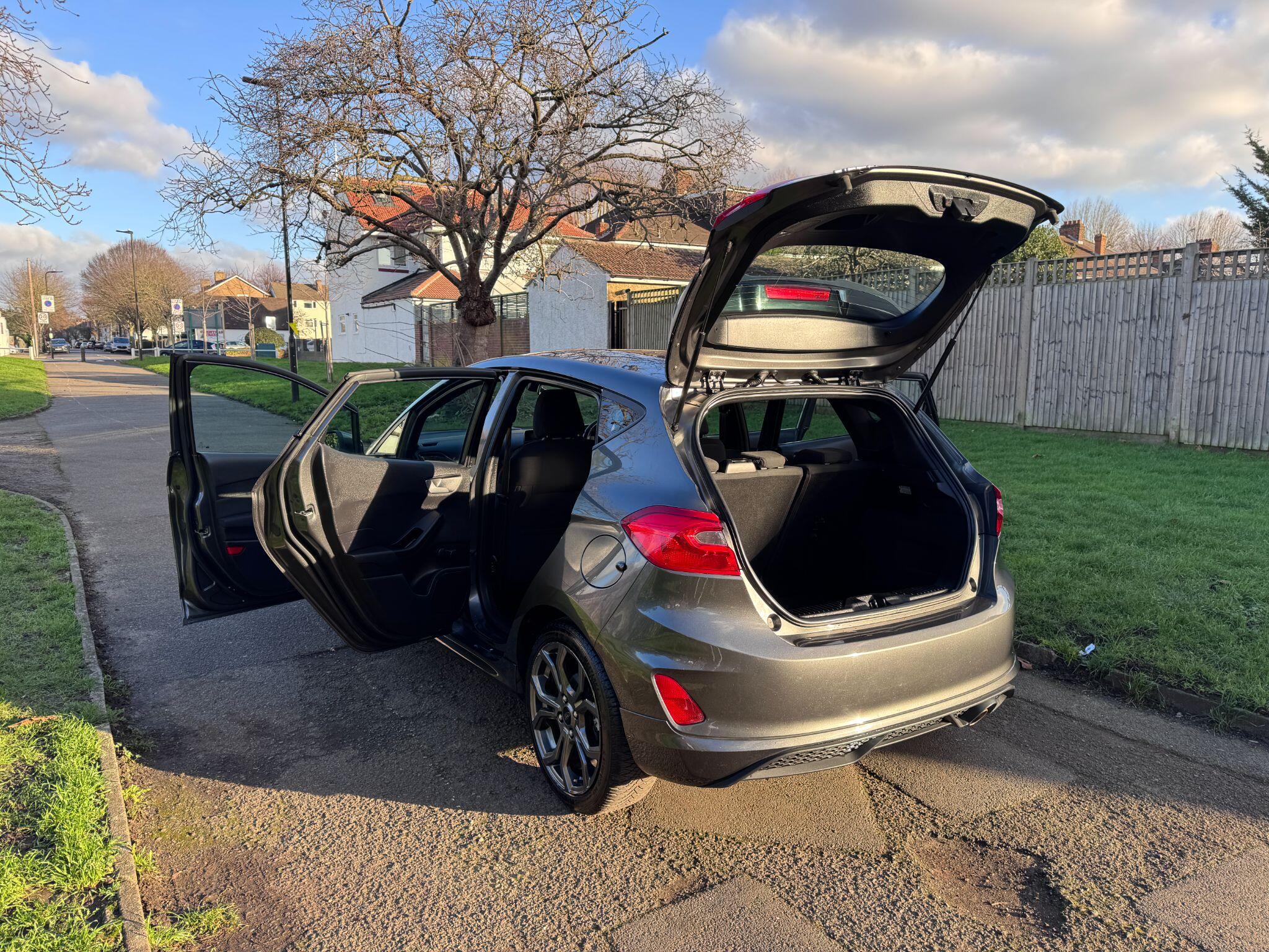 2019 Ford Fiesta 1.0T EcoBoost ST-Line Euro 6 (s/s) 5dr • 46,000 miles image 31