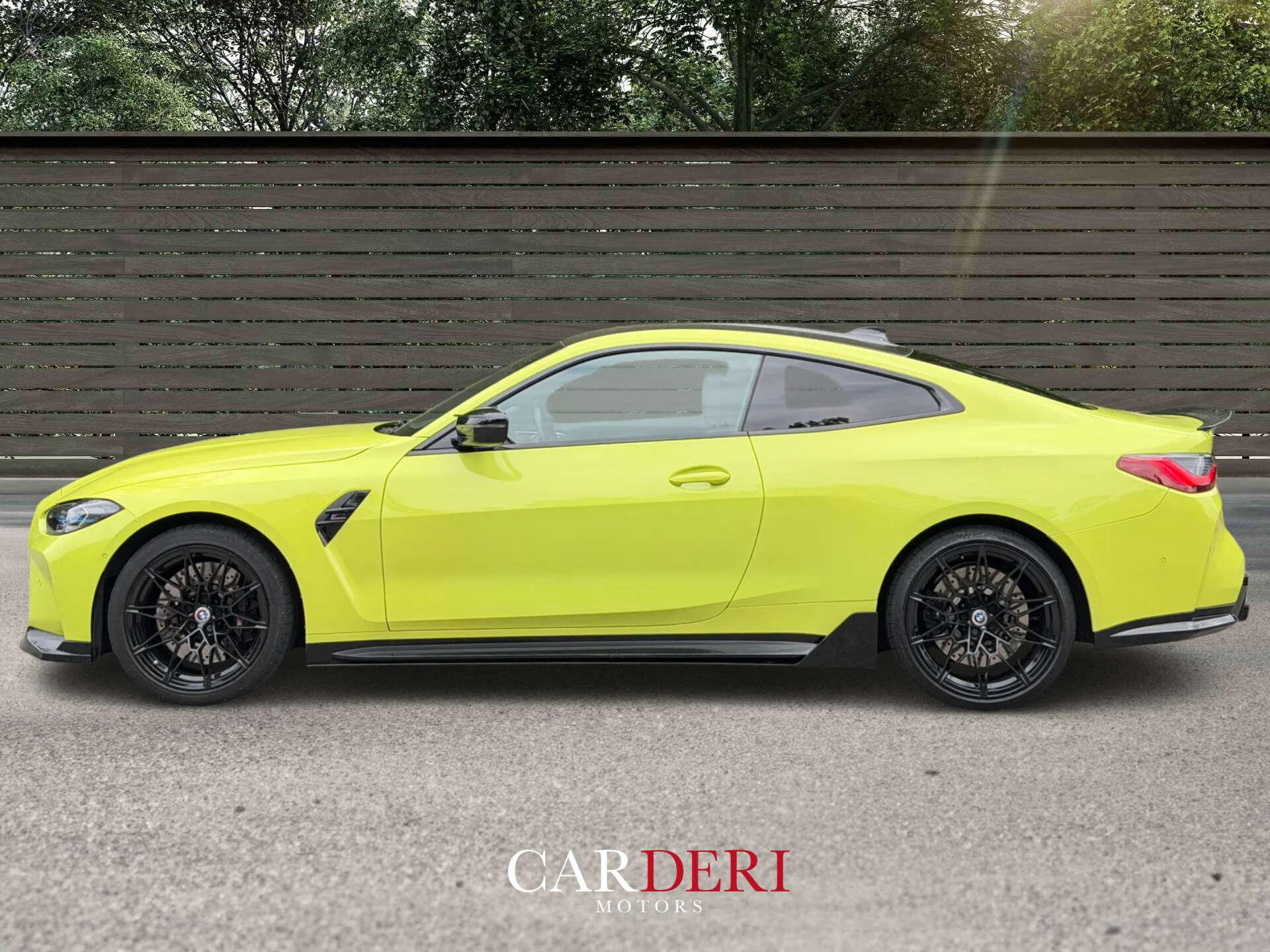 BMW M4 view 16