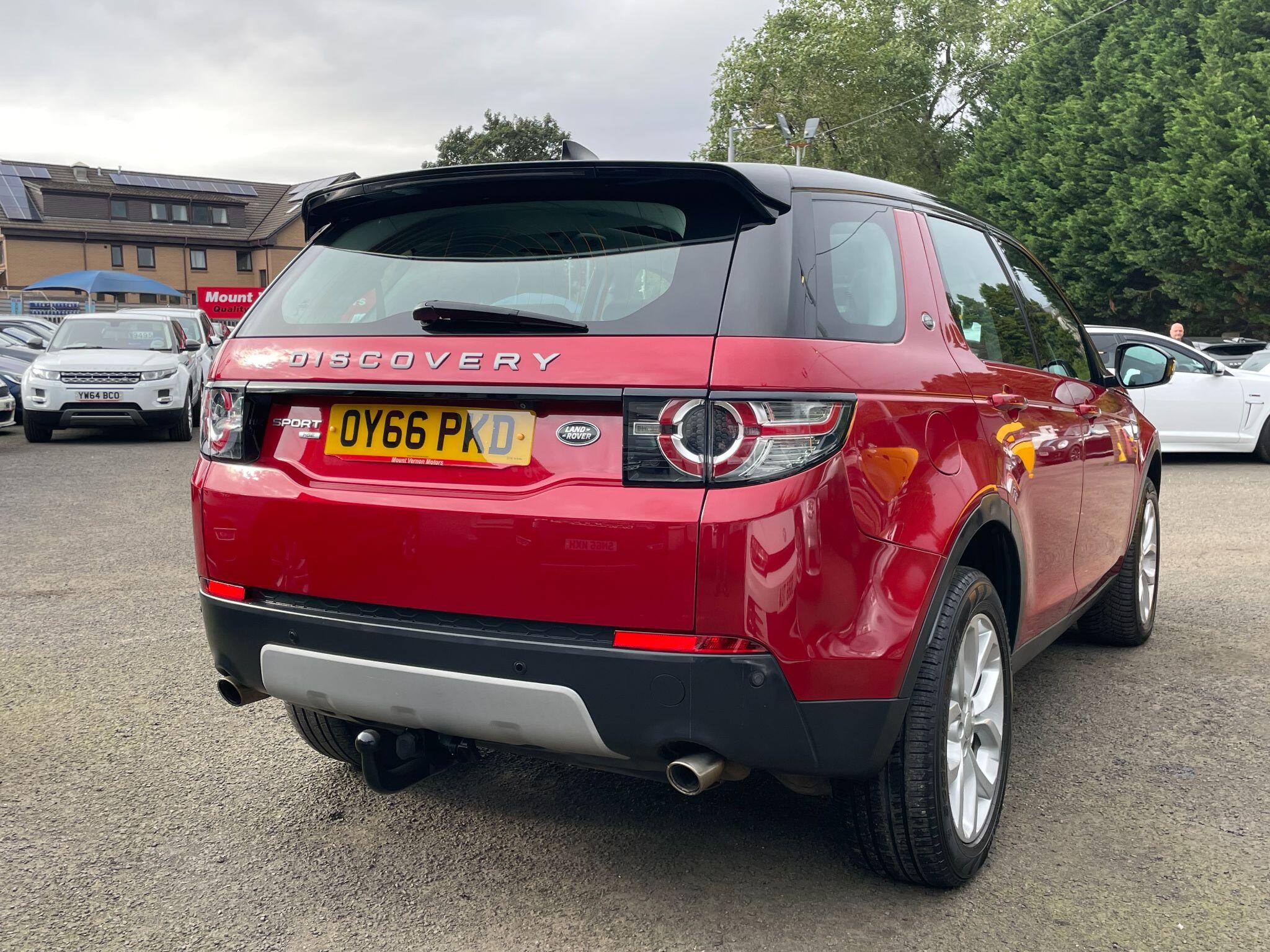 Land Rover Discovery Sport view 11