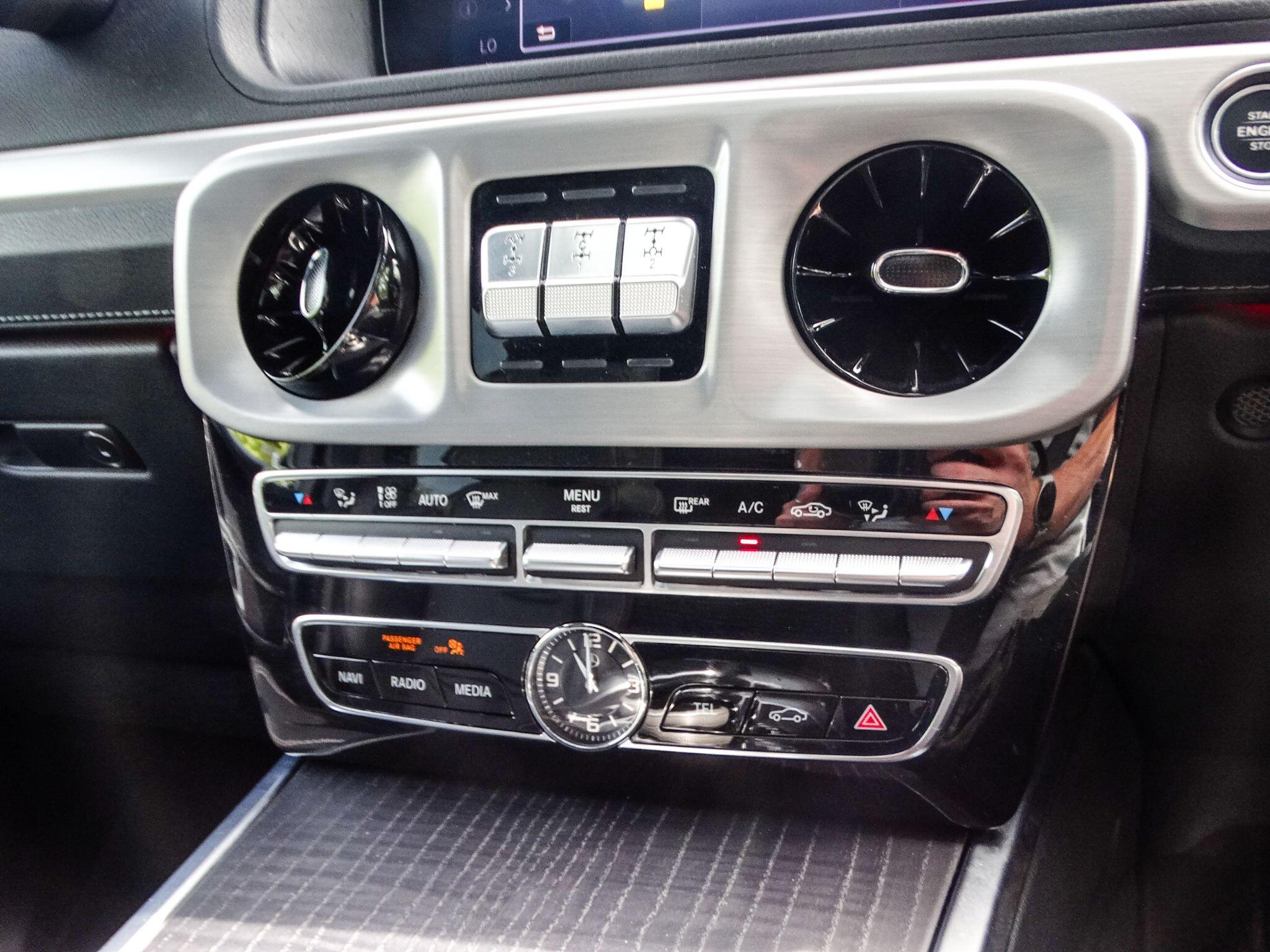 Mercedes-Benz G Class view 36