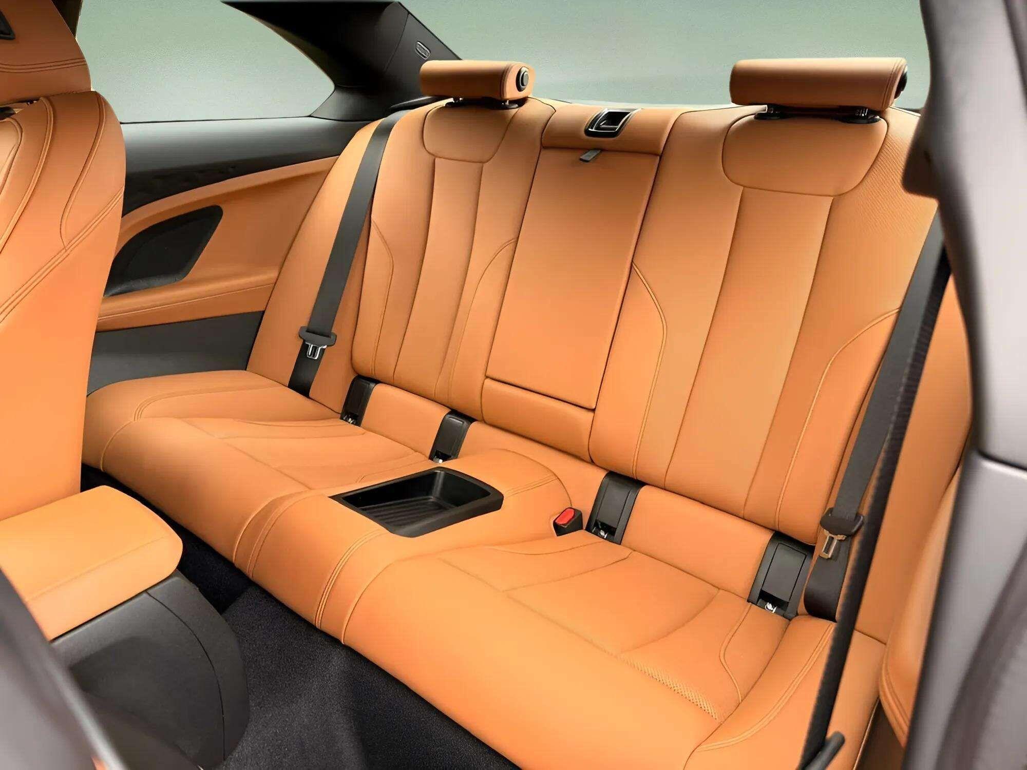 BMW 2 Series view 6