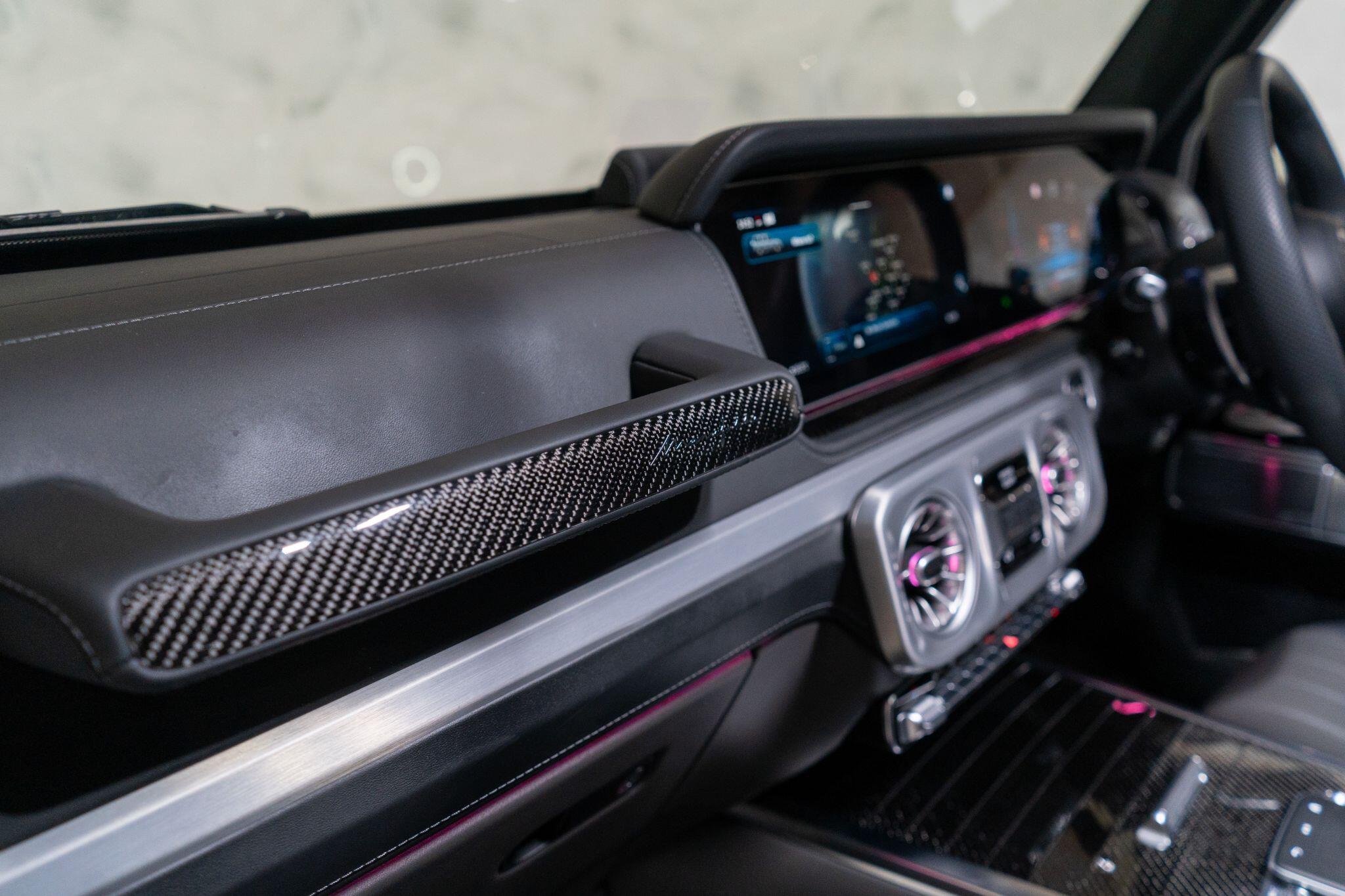 Mercedes-Benz G-Class view 21