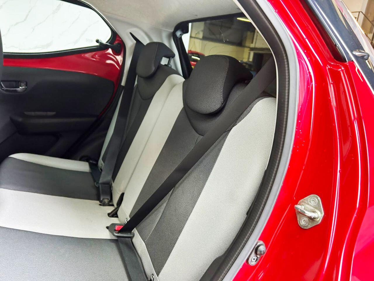 Toyota Aygo view 21