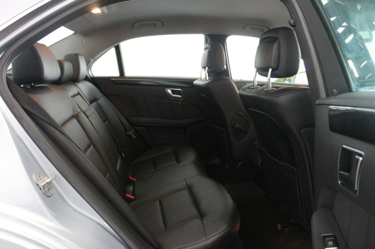 Mercedes-Benz E-Class view 52