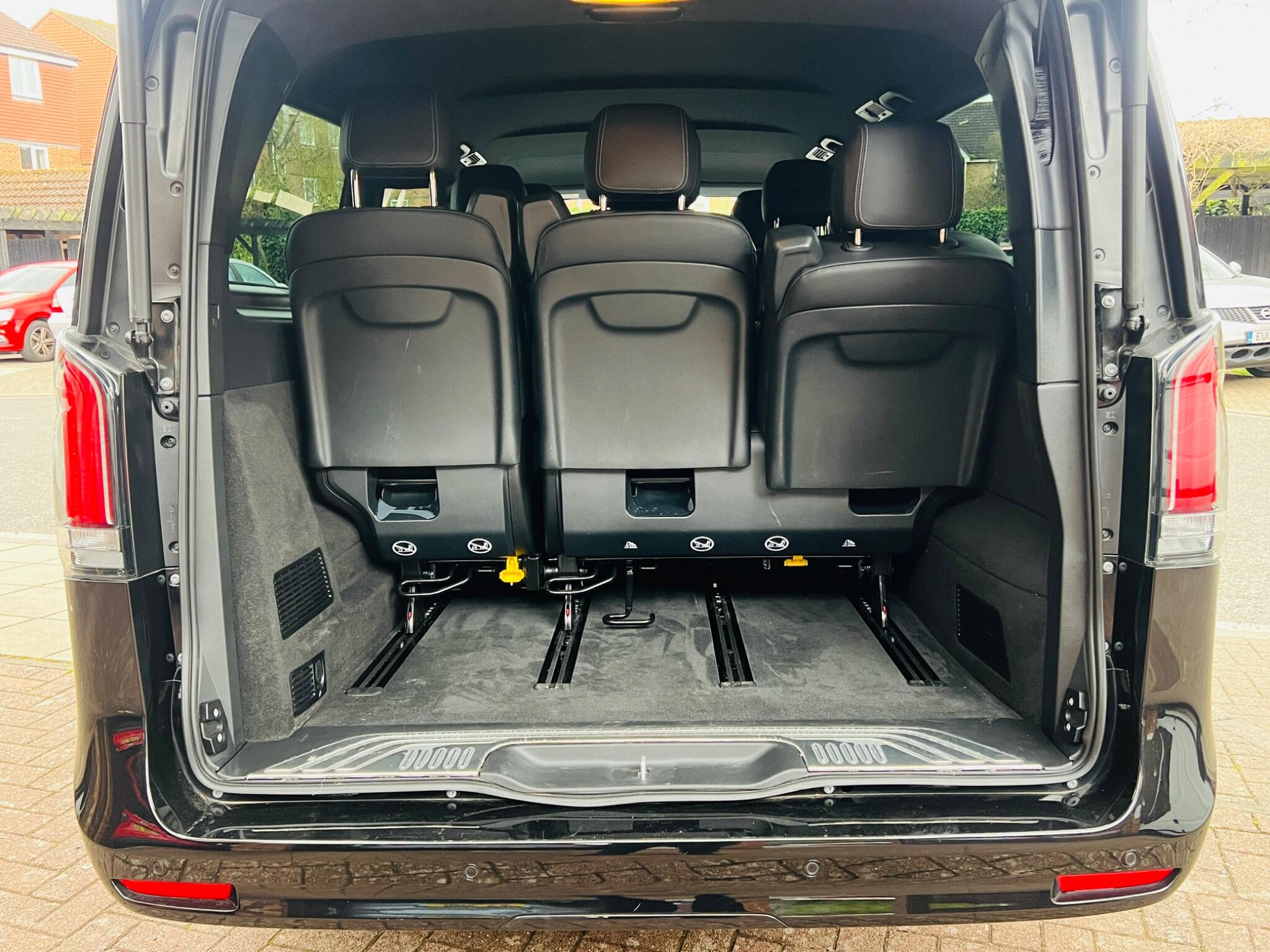 Mercedes-Benz V Class view 70
