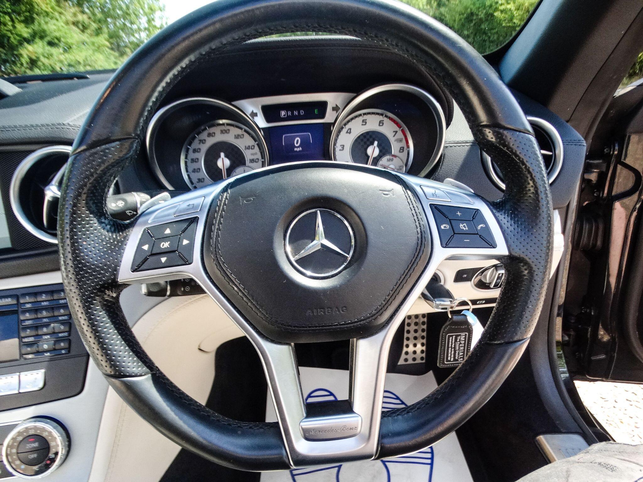 Mercedes-Benz SL view 7