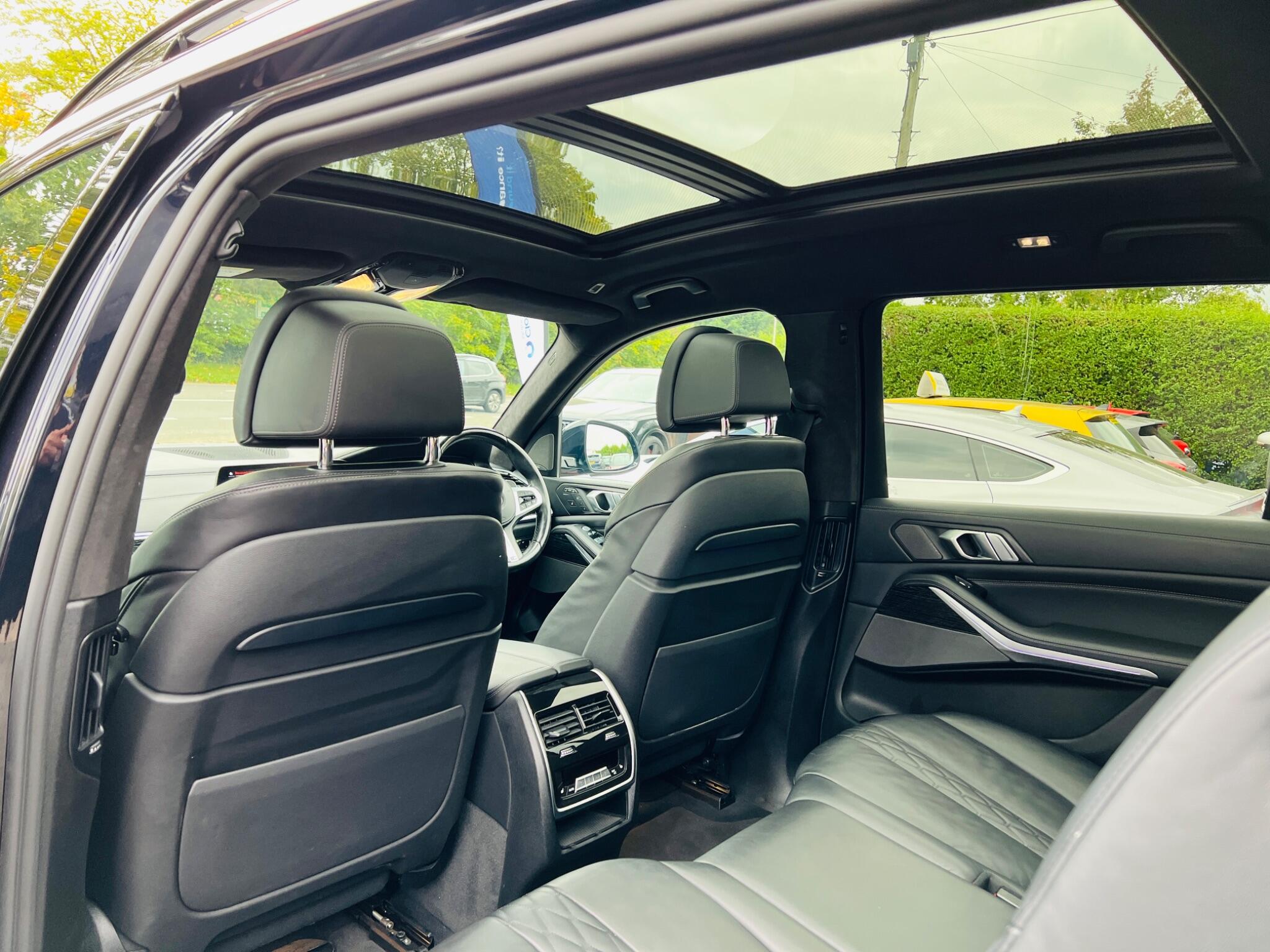 2021 BMW X7 4.4 M50i V8 Auto xDrive Euro 6 (s/s) 5dr • 62,886 miles image 32
