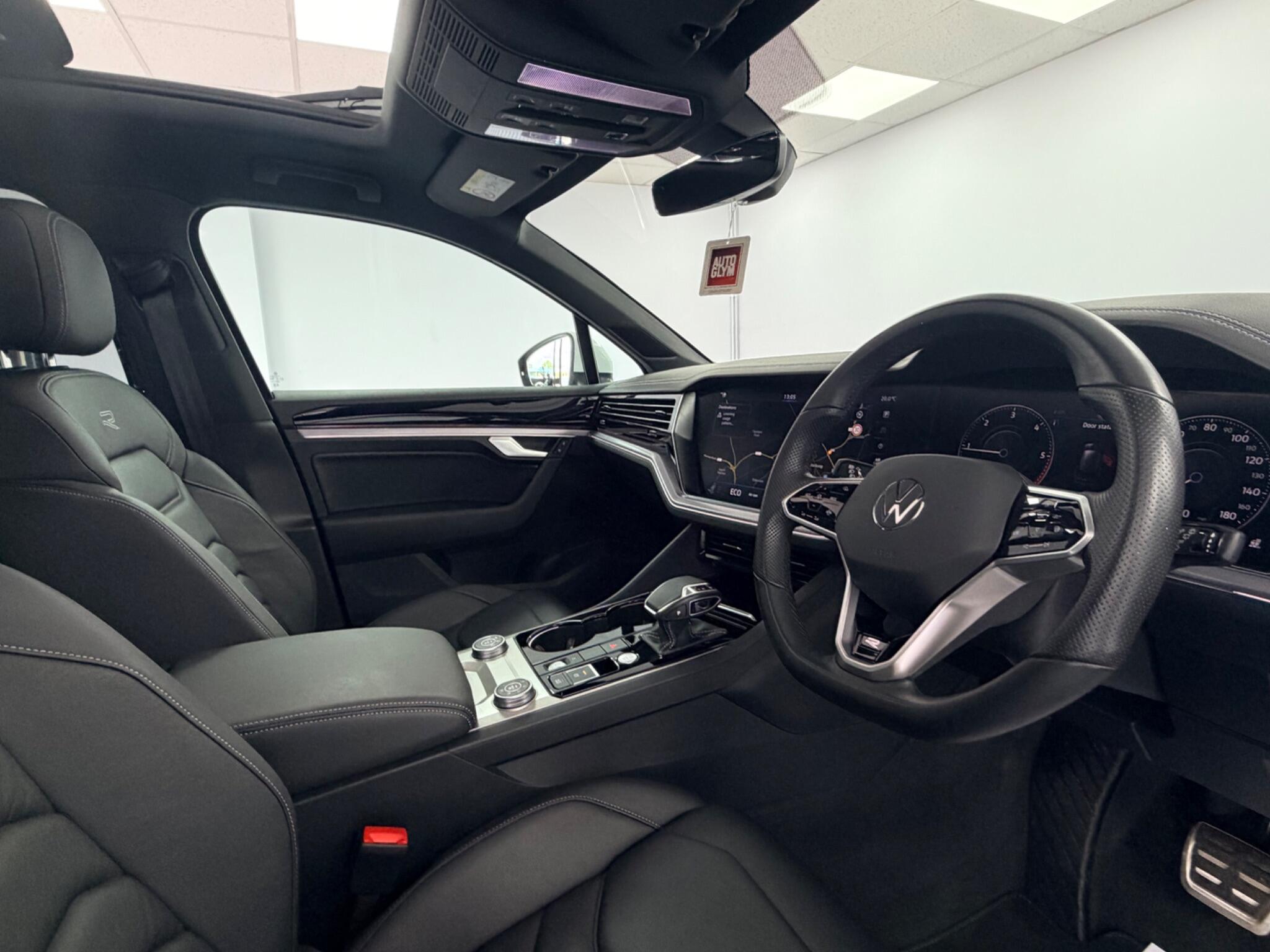 Volkswagen Touareg view 37