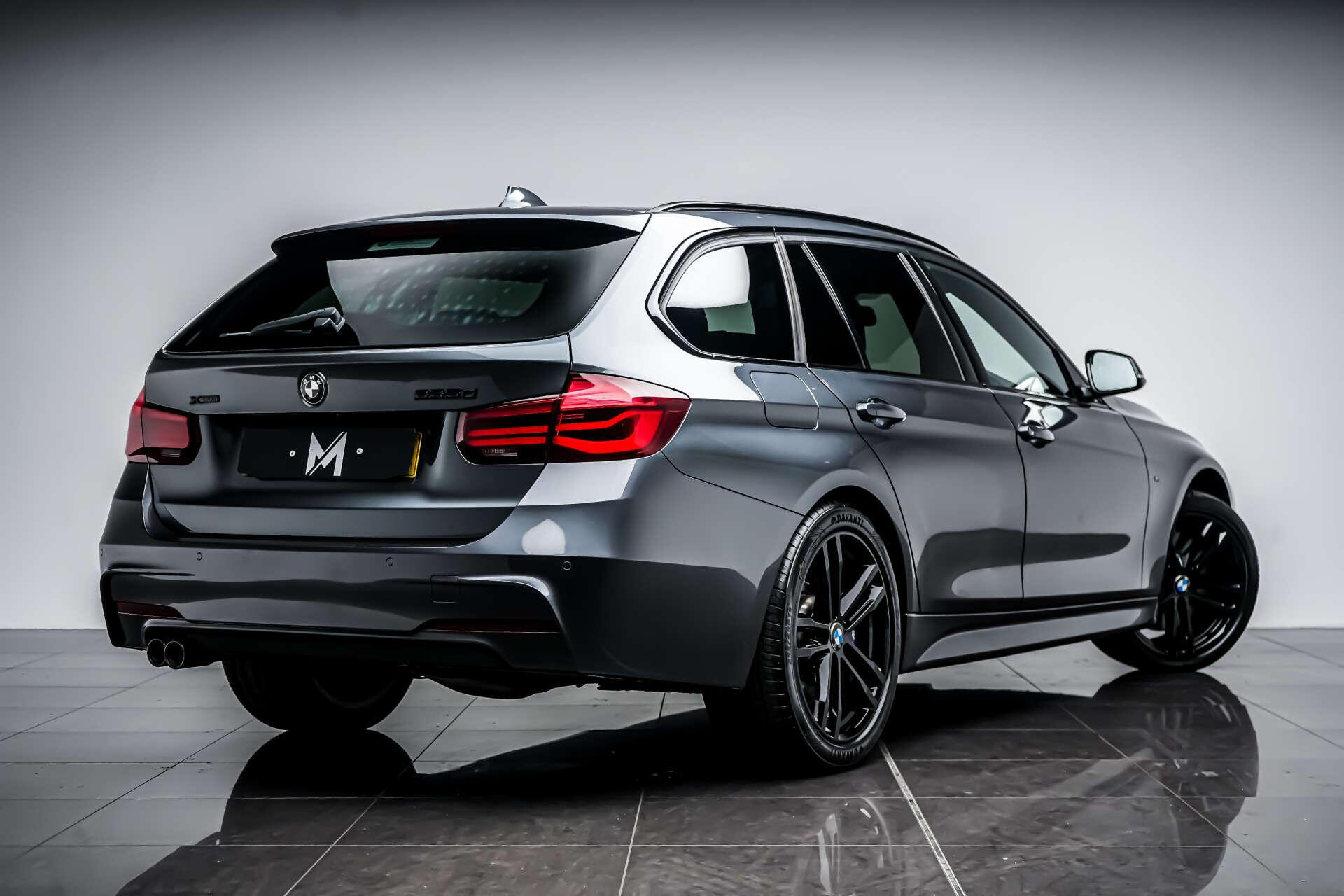 BMW 3 Series view 14