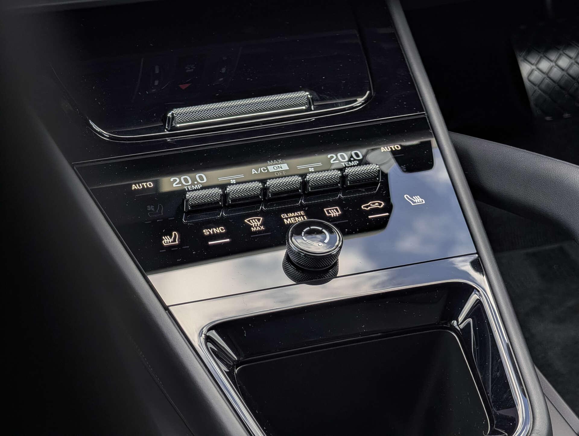 Porsche Cayenne view 46