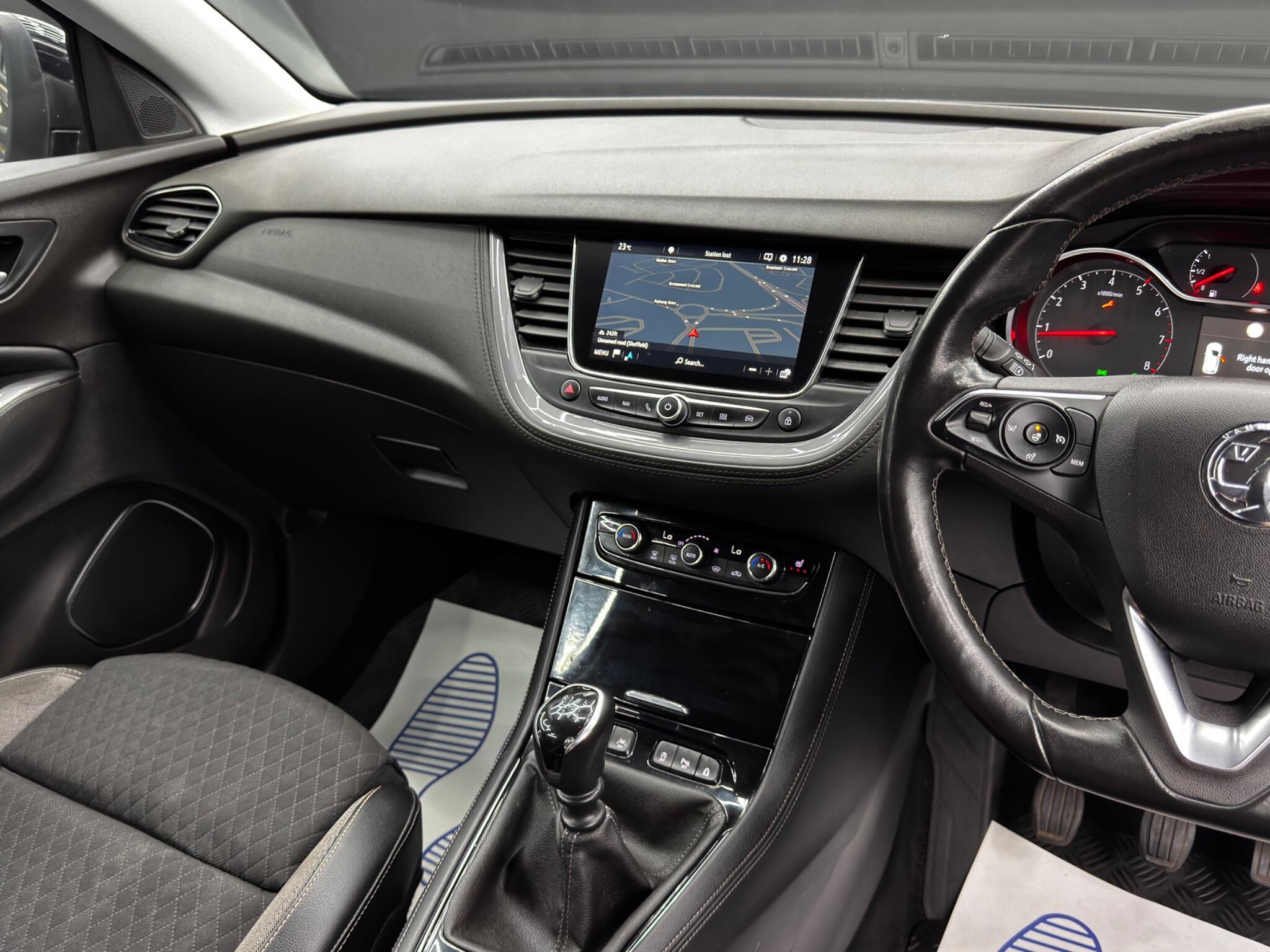 Vauxhall Grandland X view 22