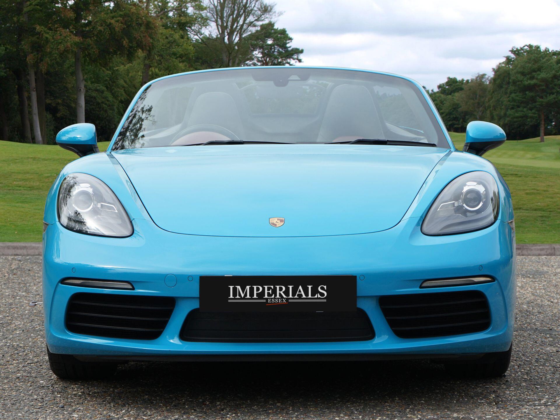 Porsche 718 Boxster view 11