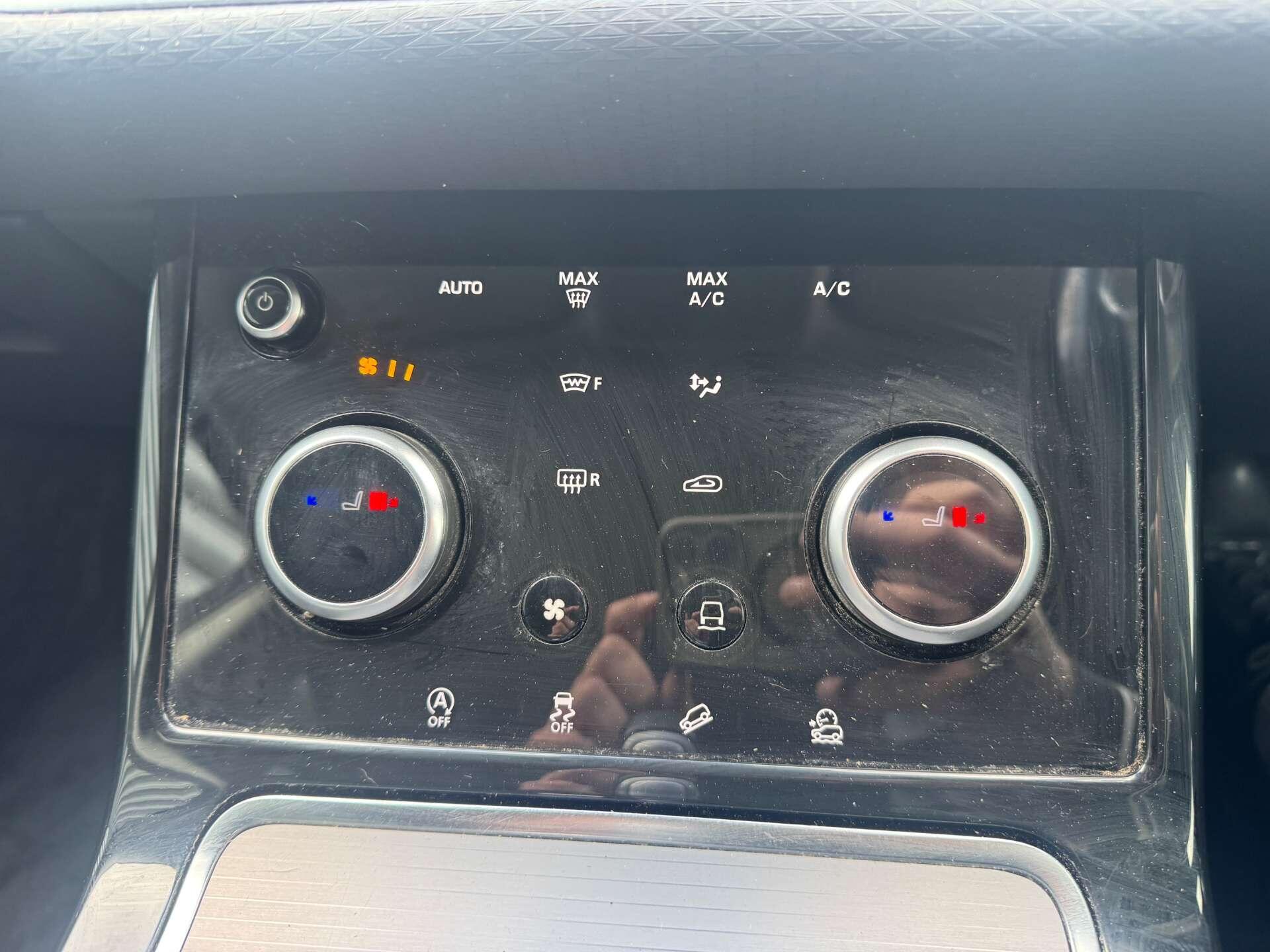Land Rover Range Rover Evoque view 31