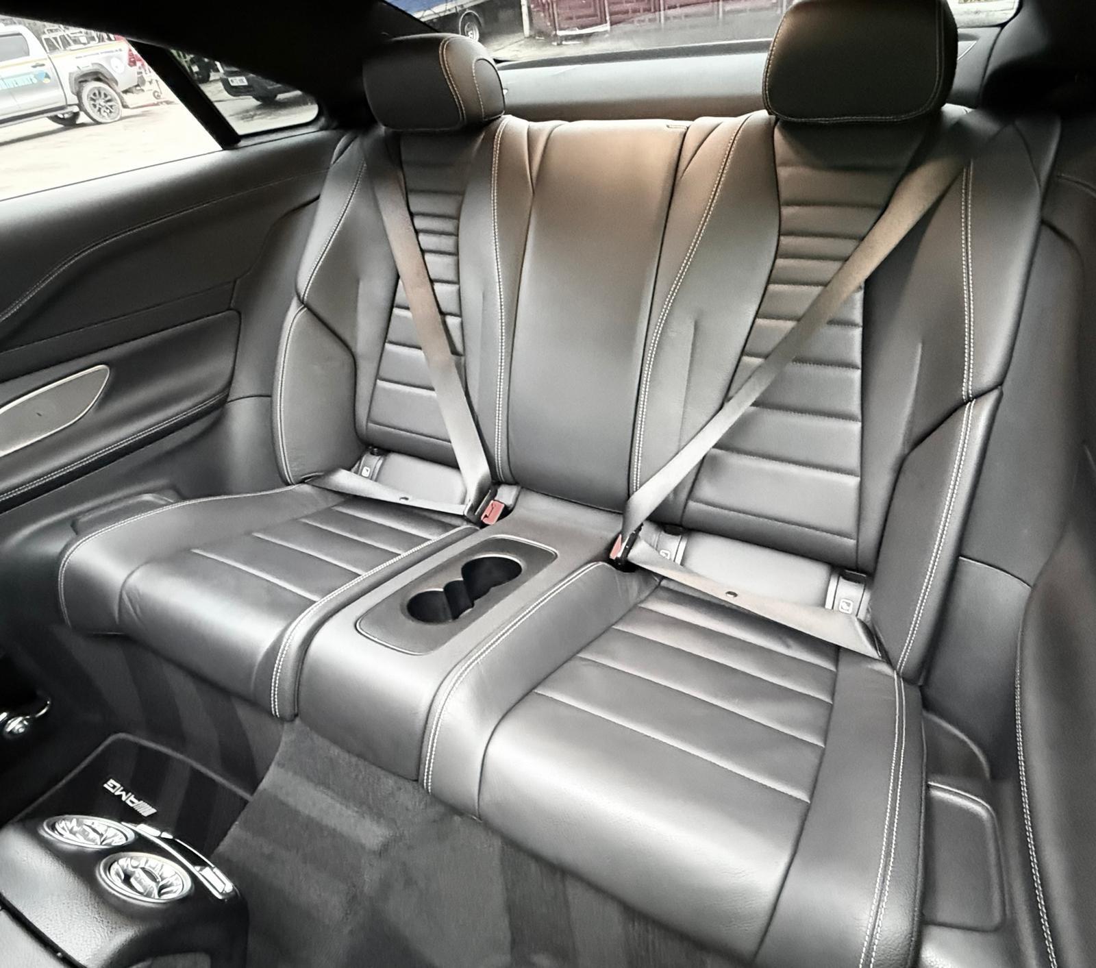 Mercedes-Benz E-Class view 26