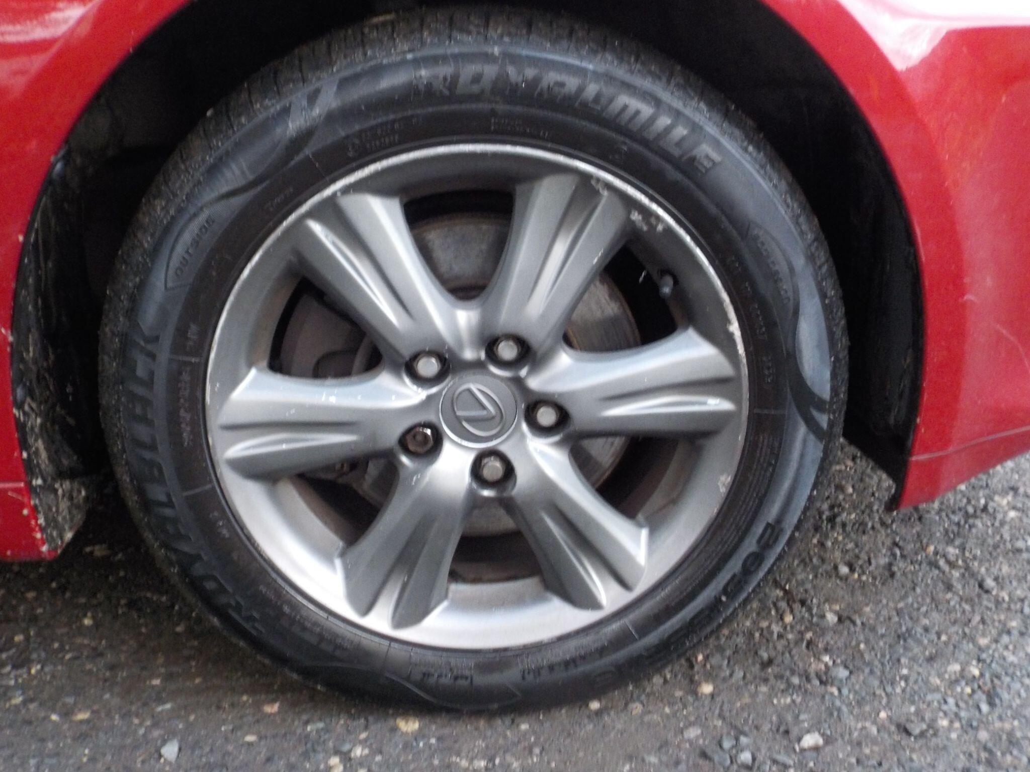 Lexus IS 2.2 220TD 4dr