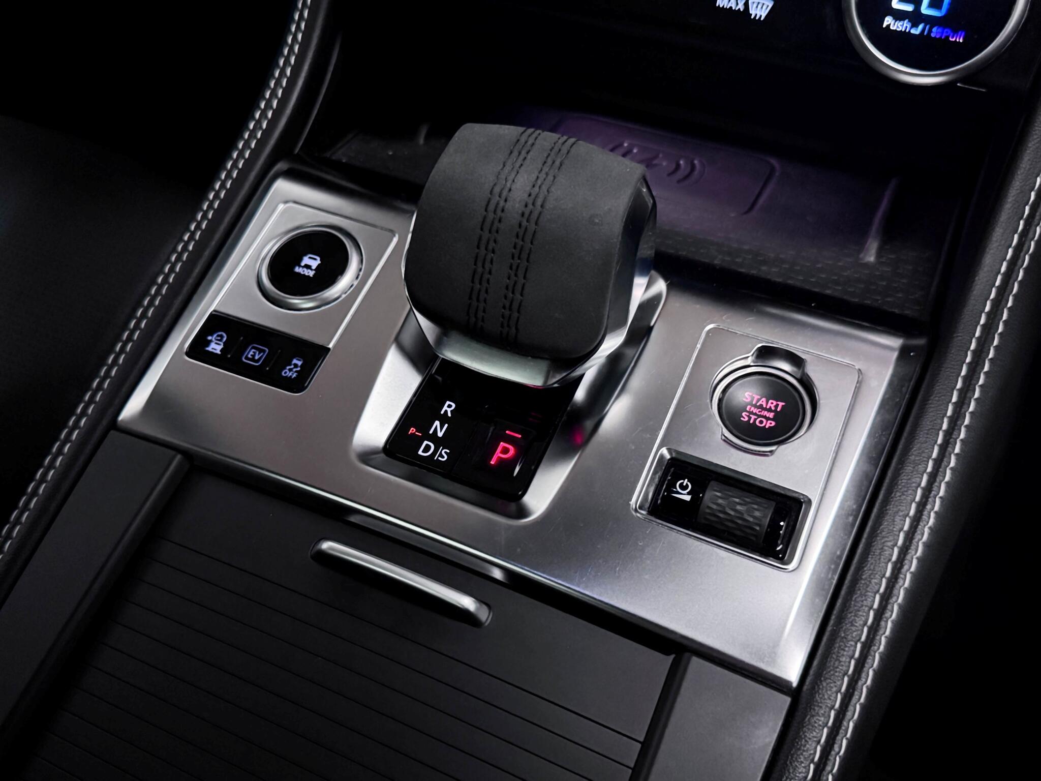 Jaguar F-Pace view 27
